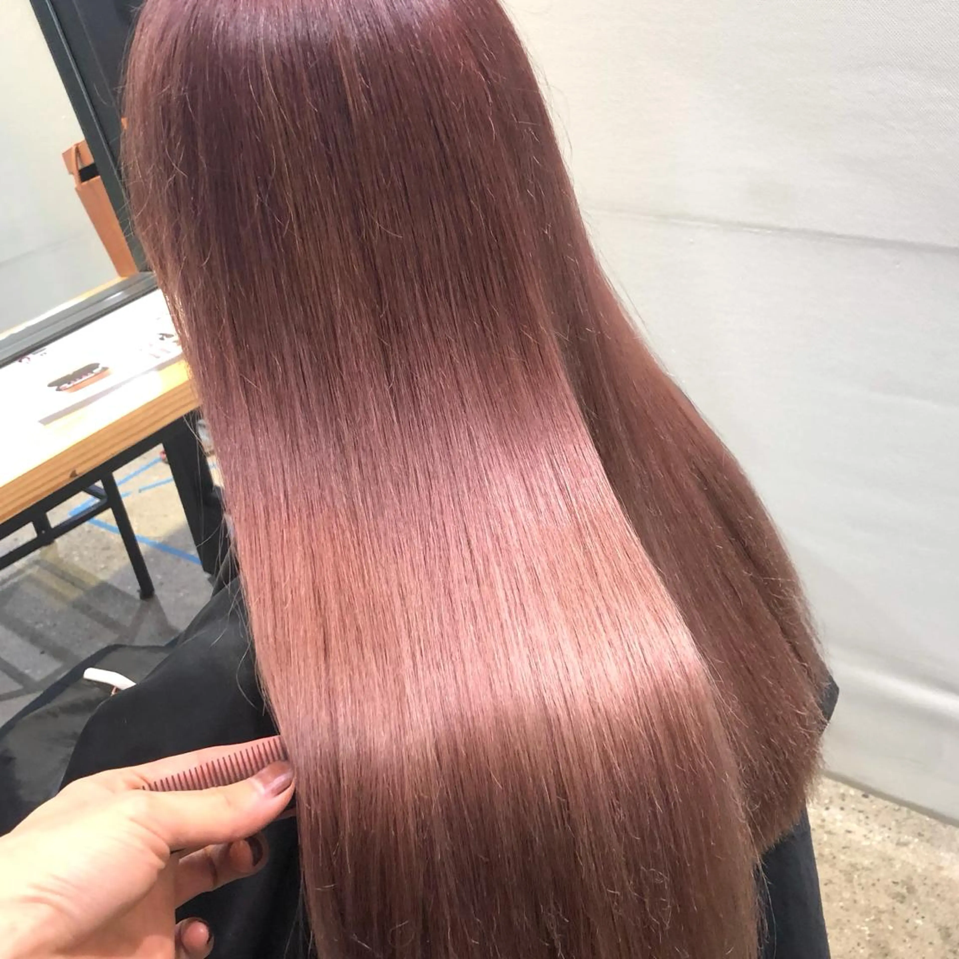 ロング カラー ヘアアレンジ ベージュカラー ブリーチ ピンクカラー ピンクベージュ 🧸ハイトーン🧸 ゆっきー🧸のヘアスタイル