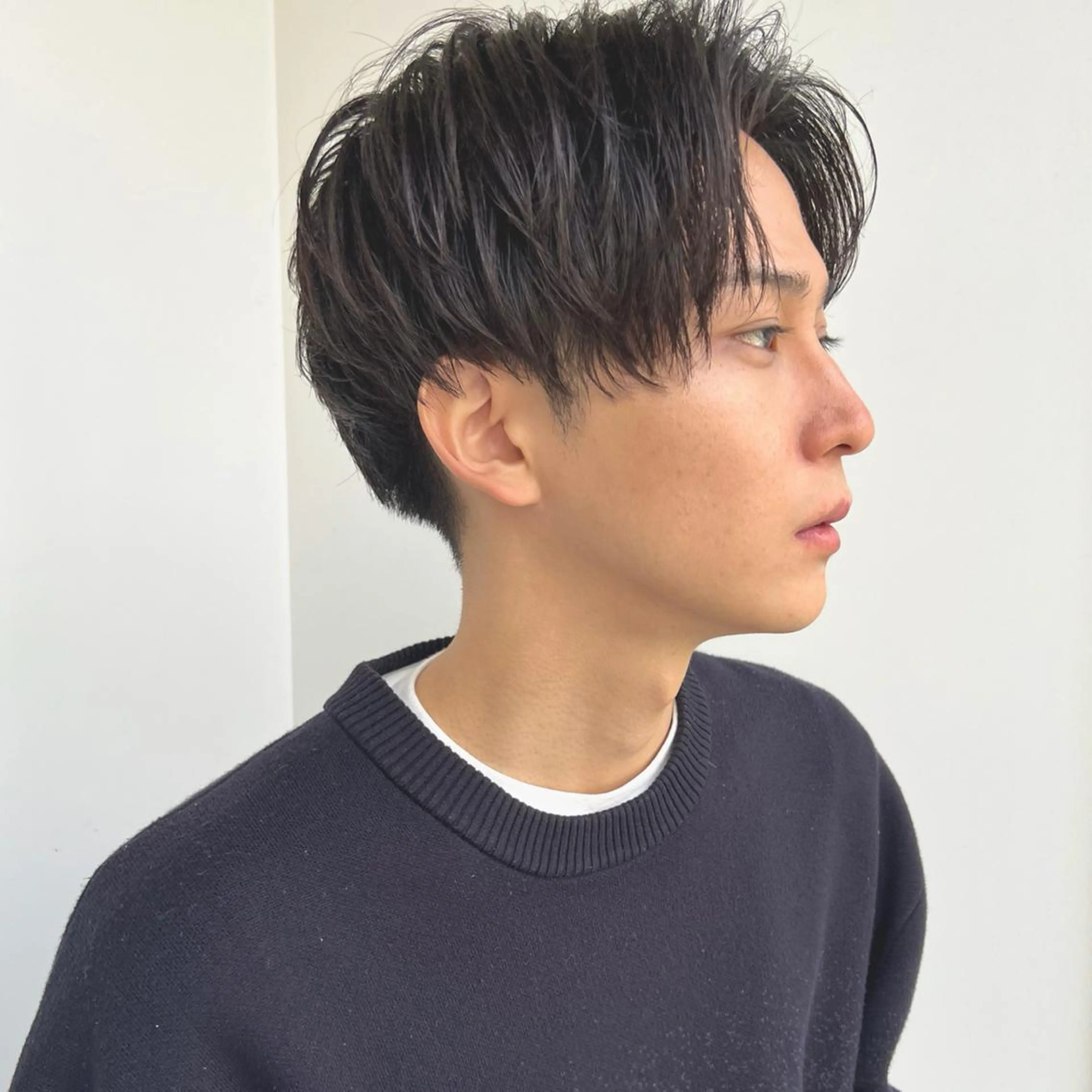 ショート メンズ センターパート カット パーマ メンズカット曲がる 縮毛矯正佐々木タクマのヘアスタイル