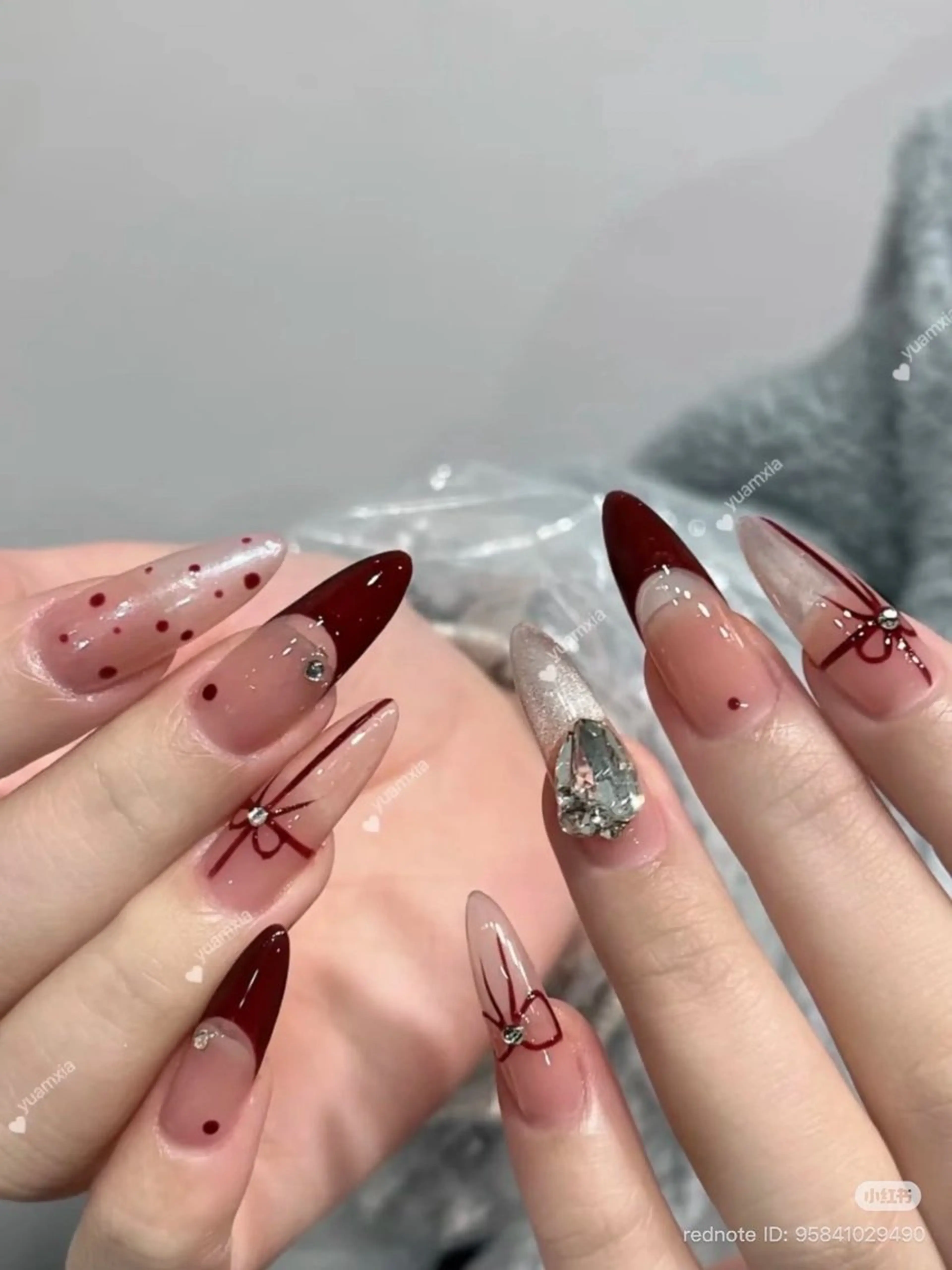 ネイル フレンチネイル キラキラネイル 韓国ネイル シンプルネイル ワンホンネイル ハンドネイル MEI Nailのネイルデザイン