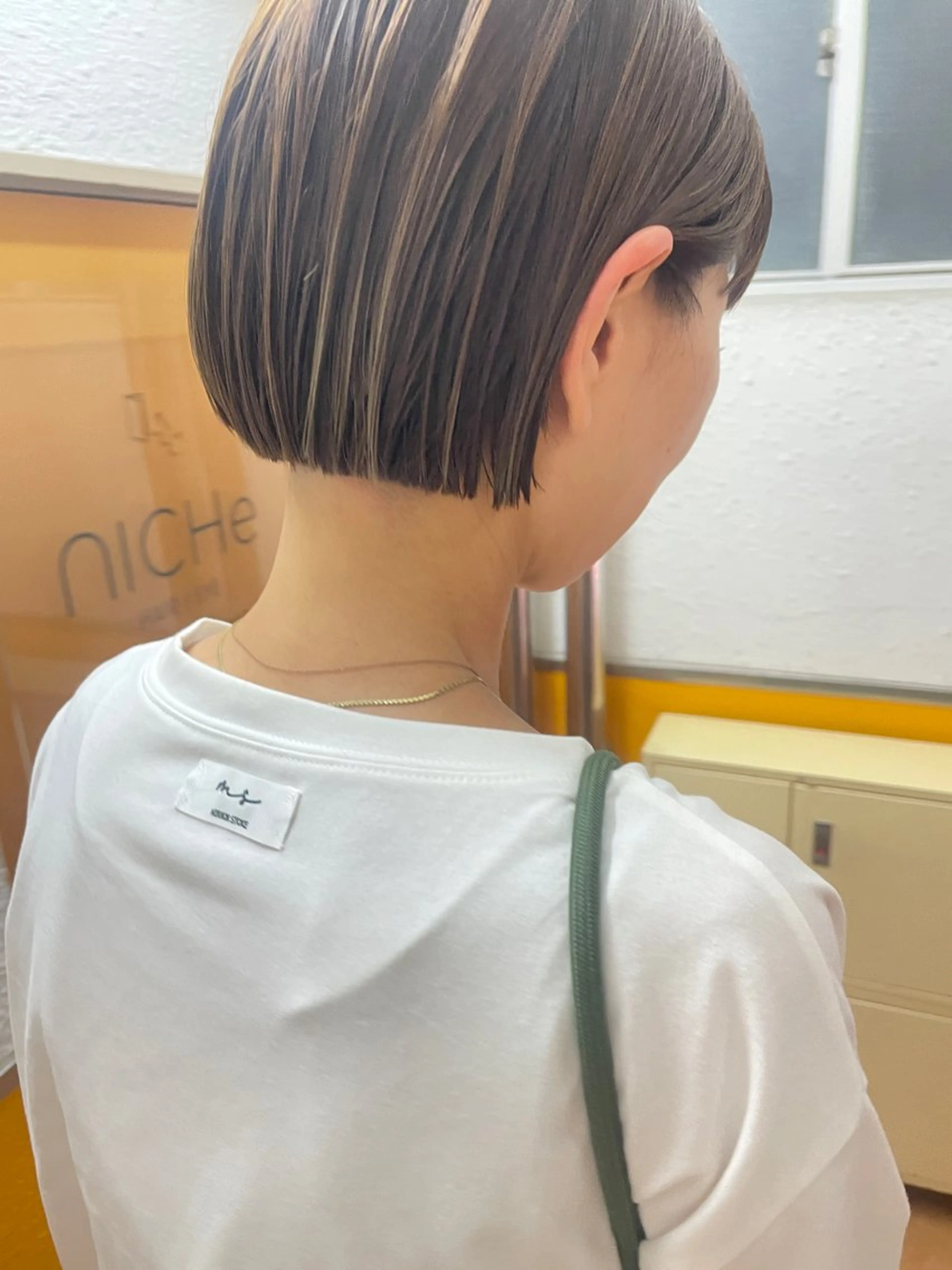 ショート カラー ボブ カット ヘアカラー トリートメント さの あやねのヘアスタイル