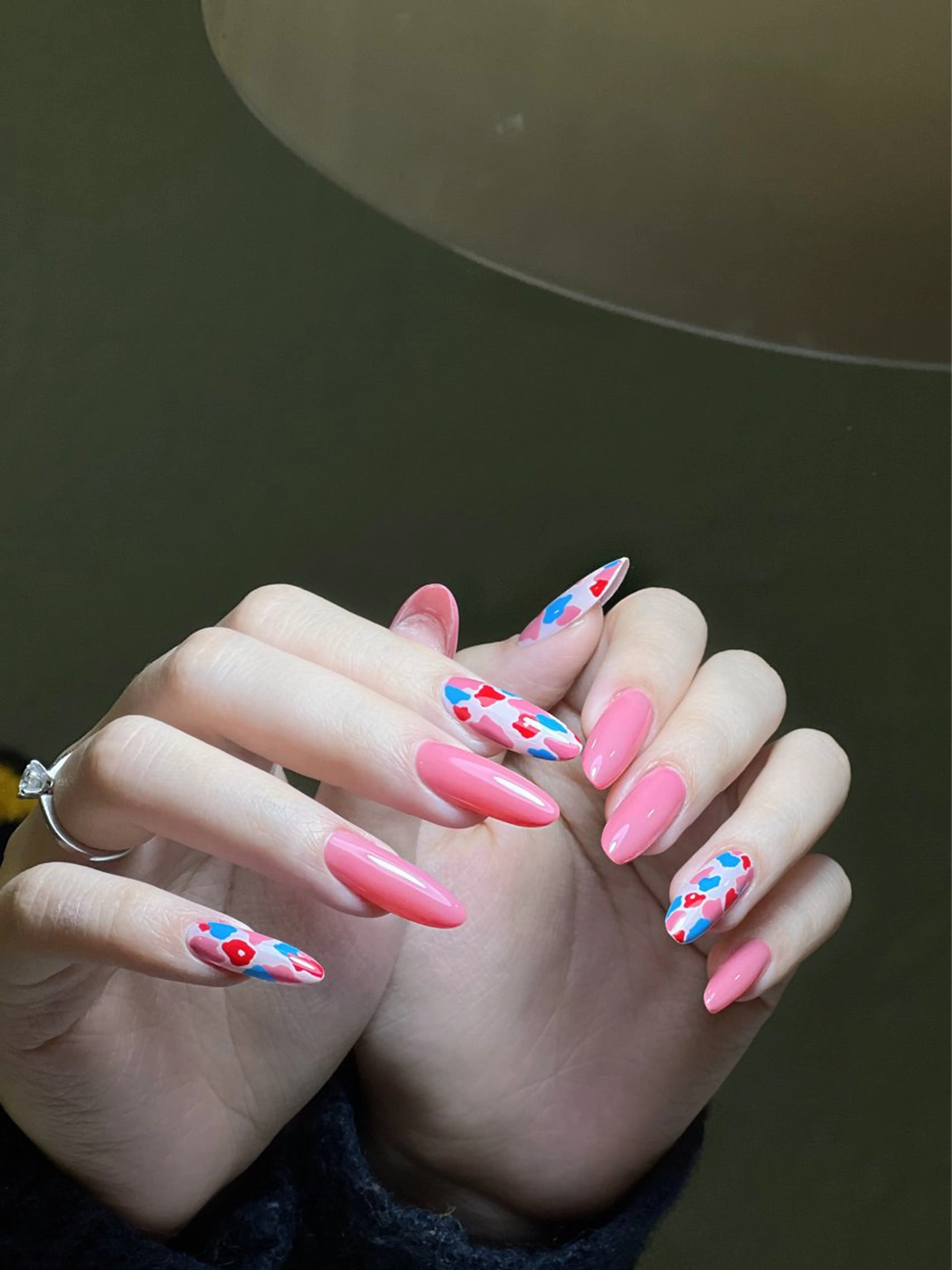 メンズ ネイル アートネイル フレンチネイル ジェルネイル キラキラネイル パラジェル ハンドネイル Bloom スカルプ専門店のネイルデザイン