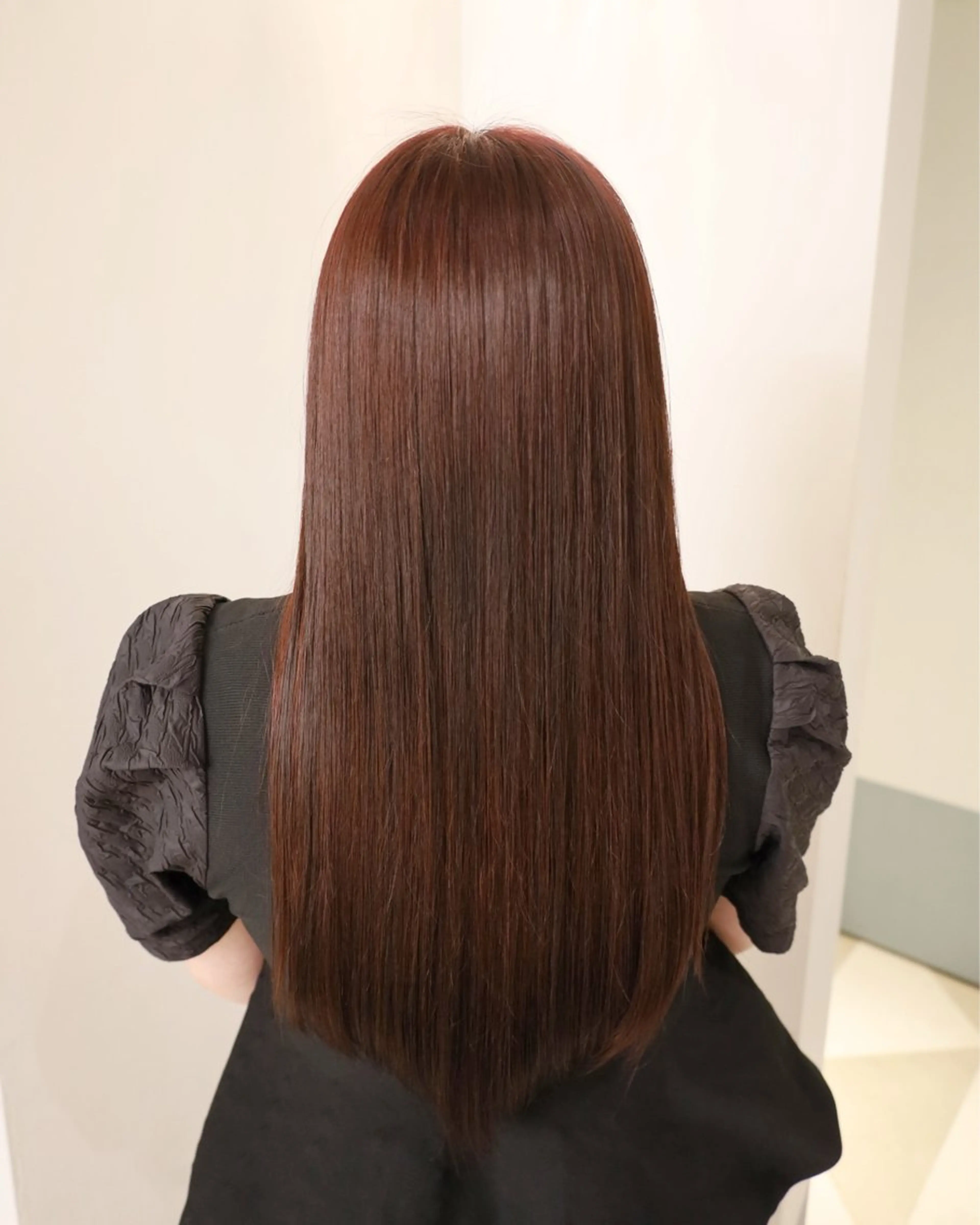 ロング カラー レッドカラー 森山 陽菜のヘアスタイル
