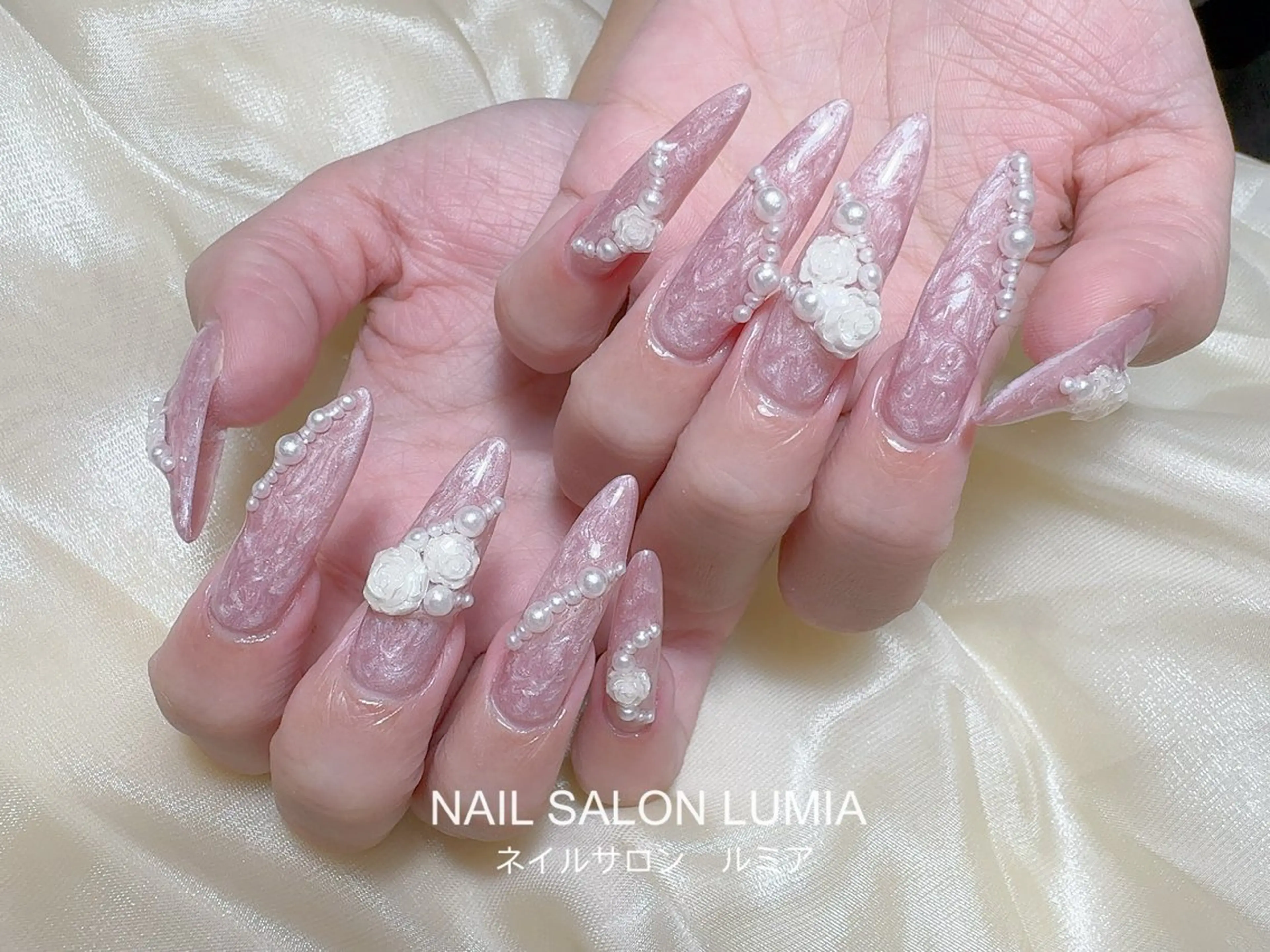 ネイル ハンドネイル ネイルサロン ルミア Lumia 店長のネイルデザイン