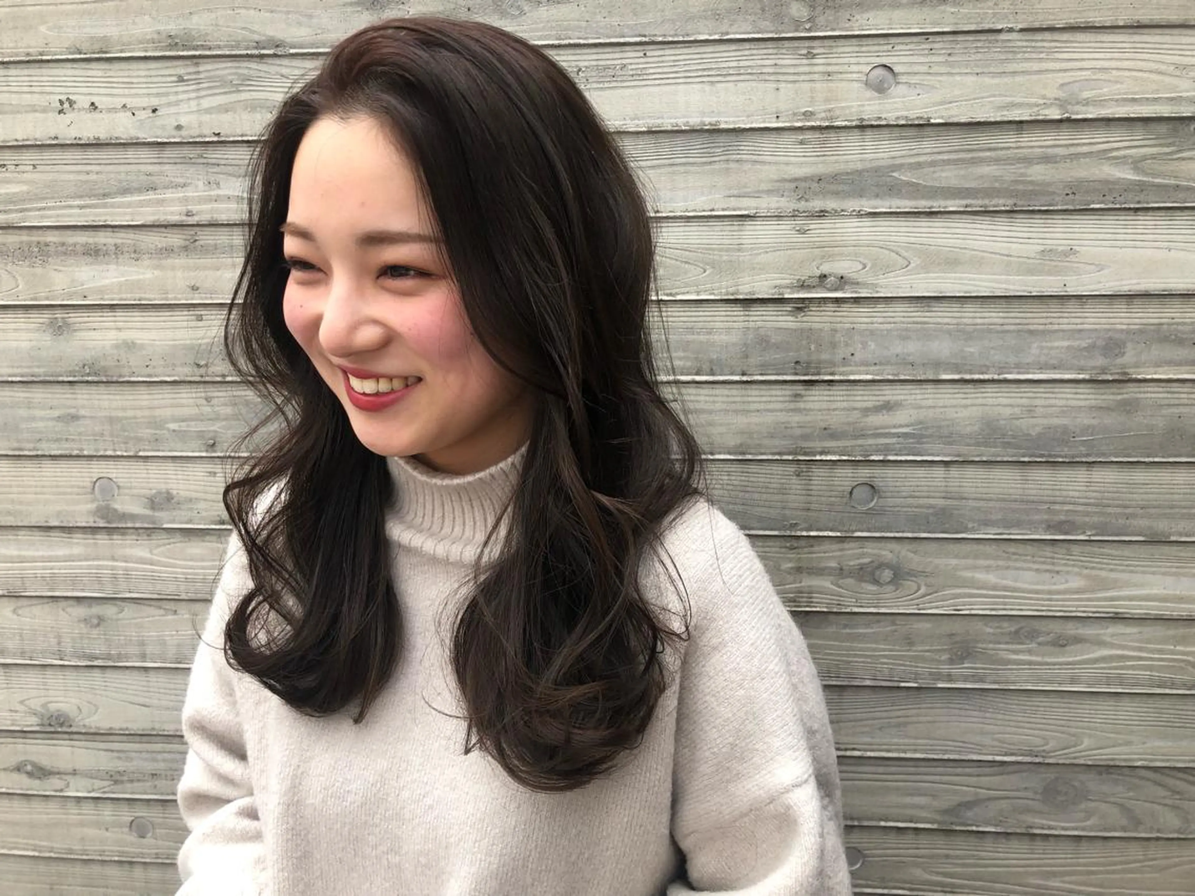 ロング カラー パーマ ヘアアレンジ 藤井 菜緒のヘアスタイル