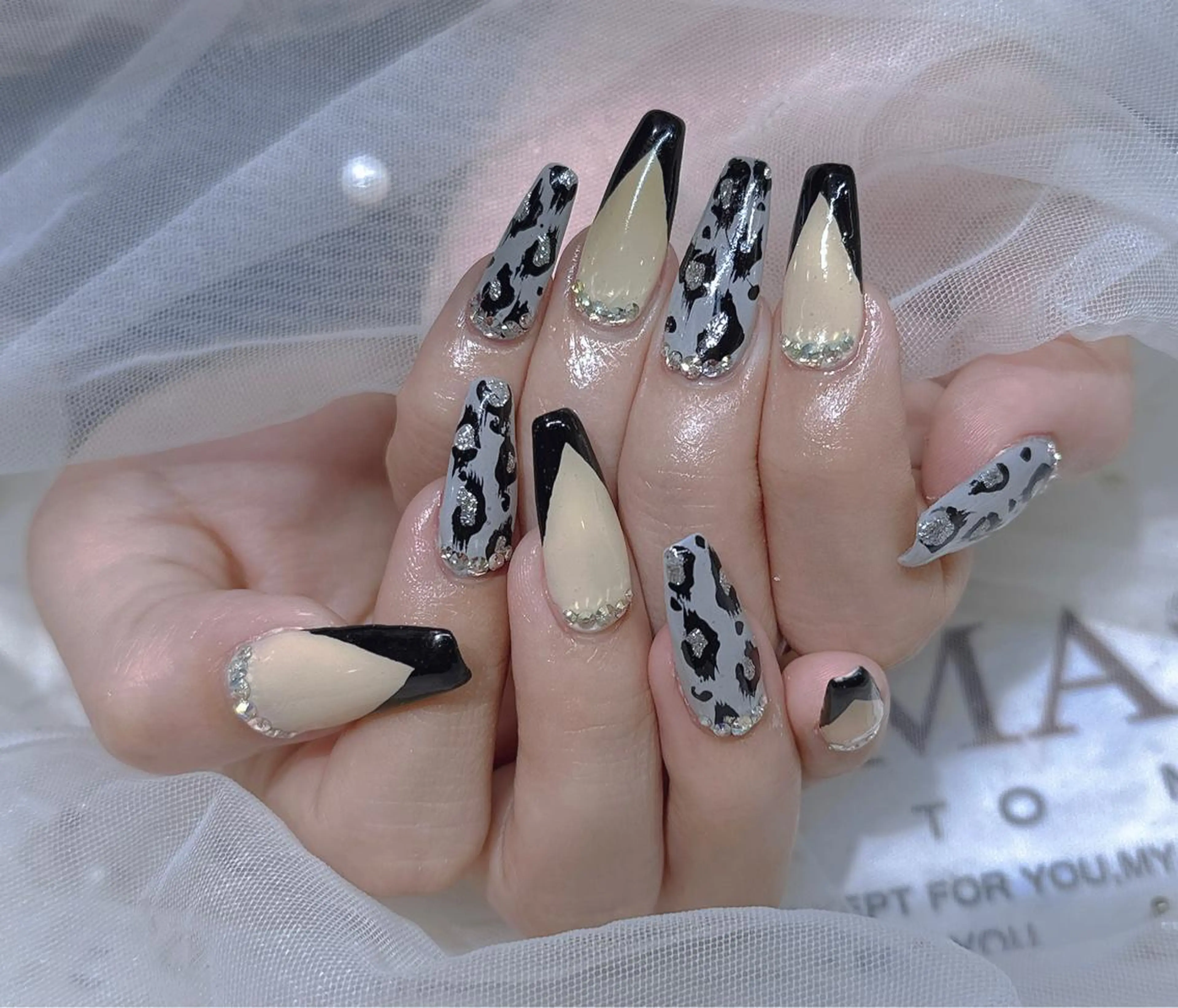 ネイル エムズ エムズのマツエク・マツパデザイン