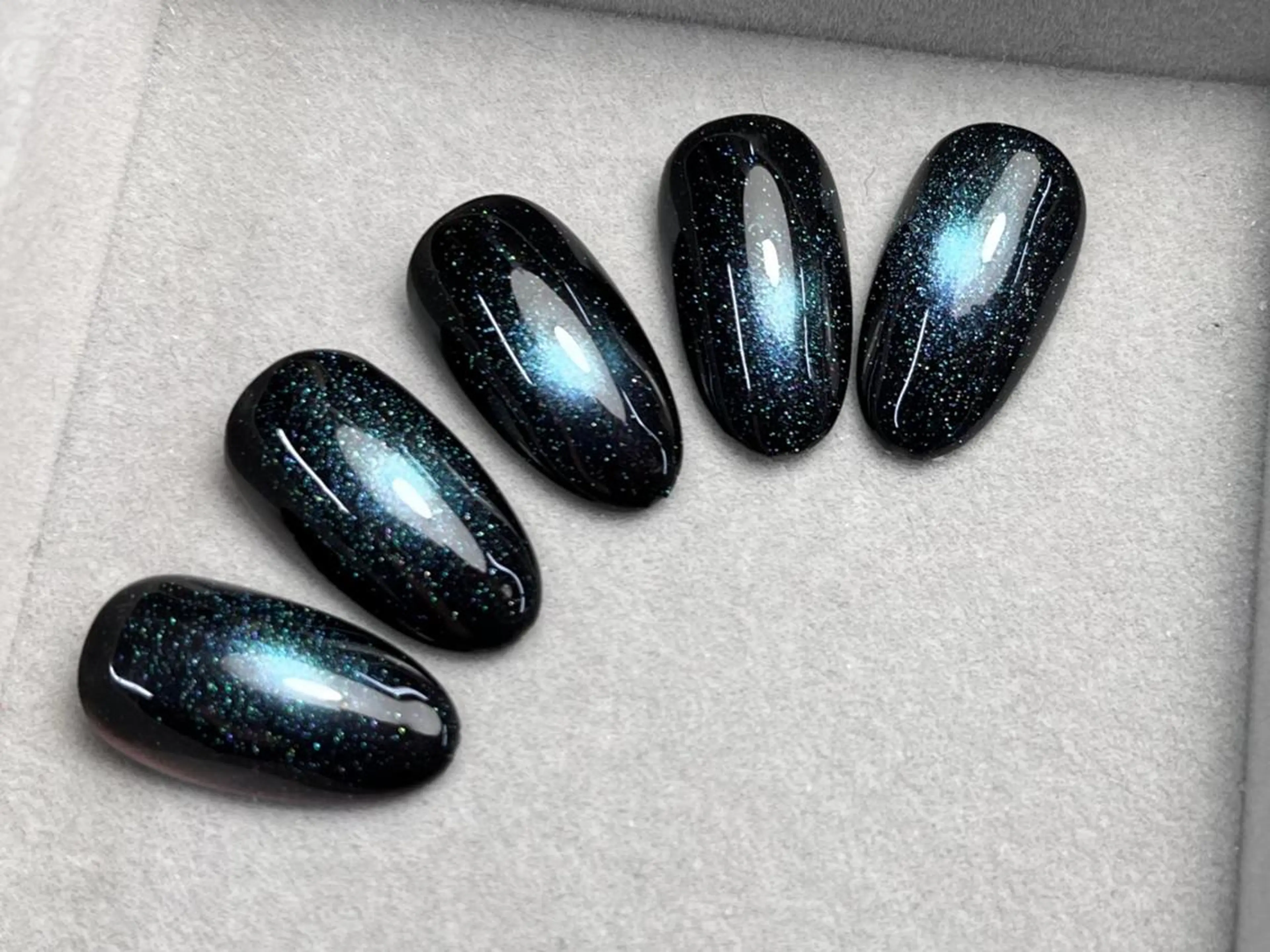 ネイル ハンドネイル ハンドケア ToliyDeliy ネイルサロンのネイルデザイン