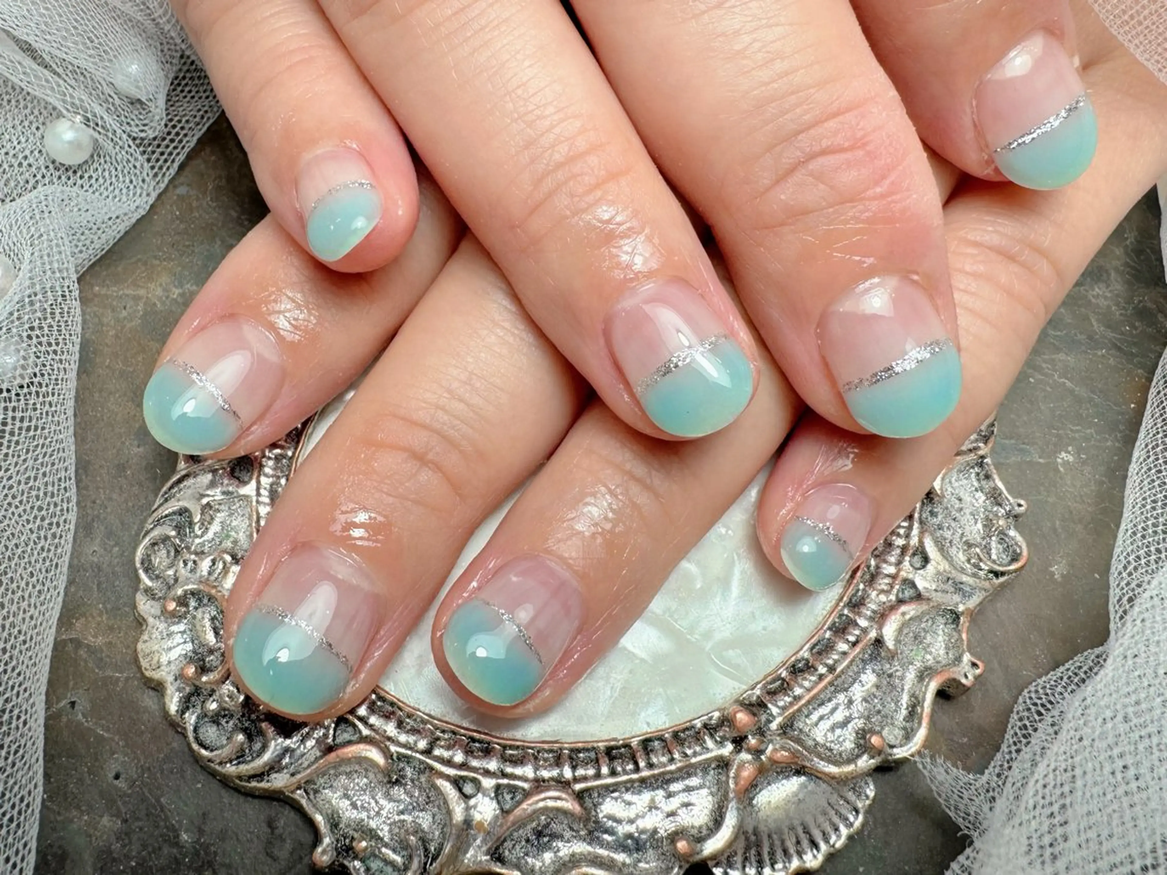 ネイル ハンドネイル マジック ミラーのネイルデザイン