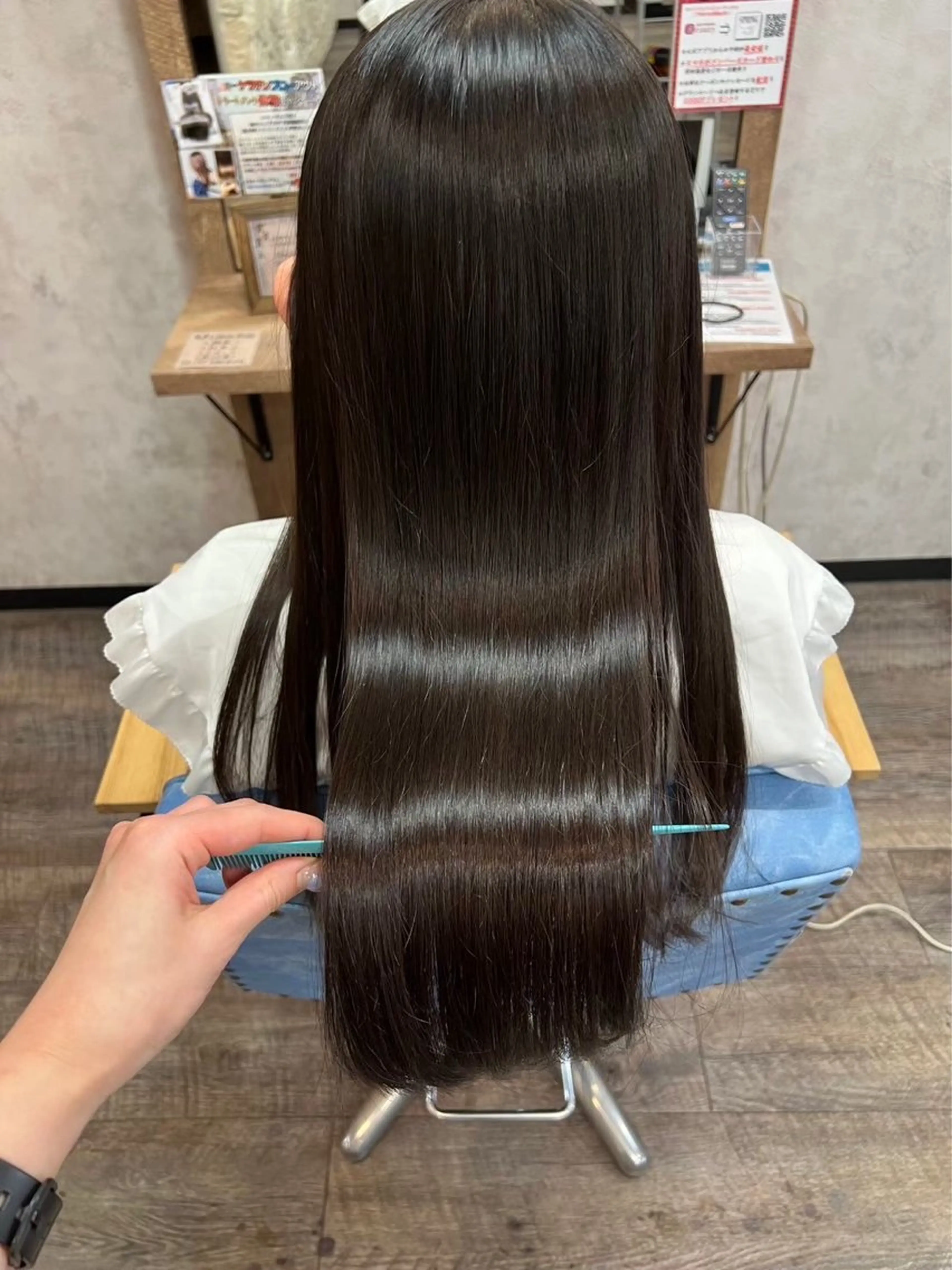 【まるっと綺麗に💎】カット + 艶髪縮毛矯正 + 透明感カラー 💎の写真