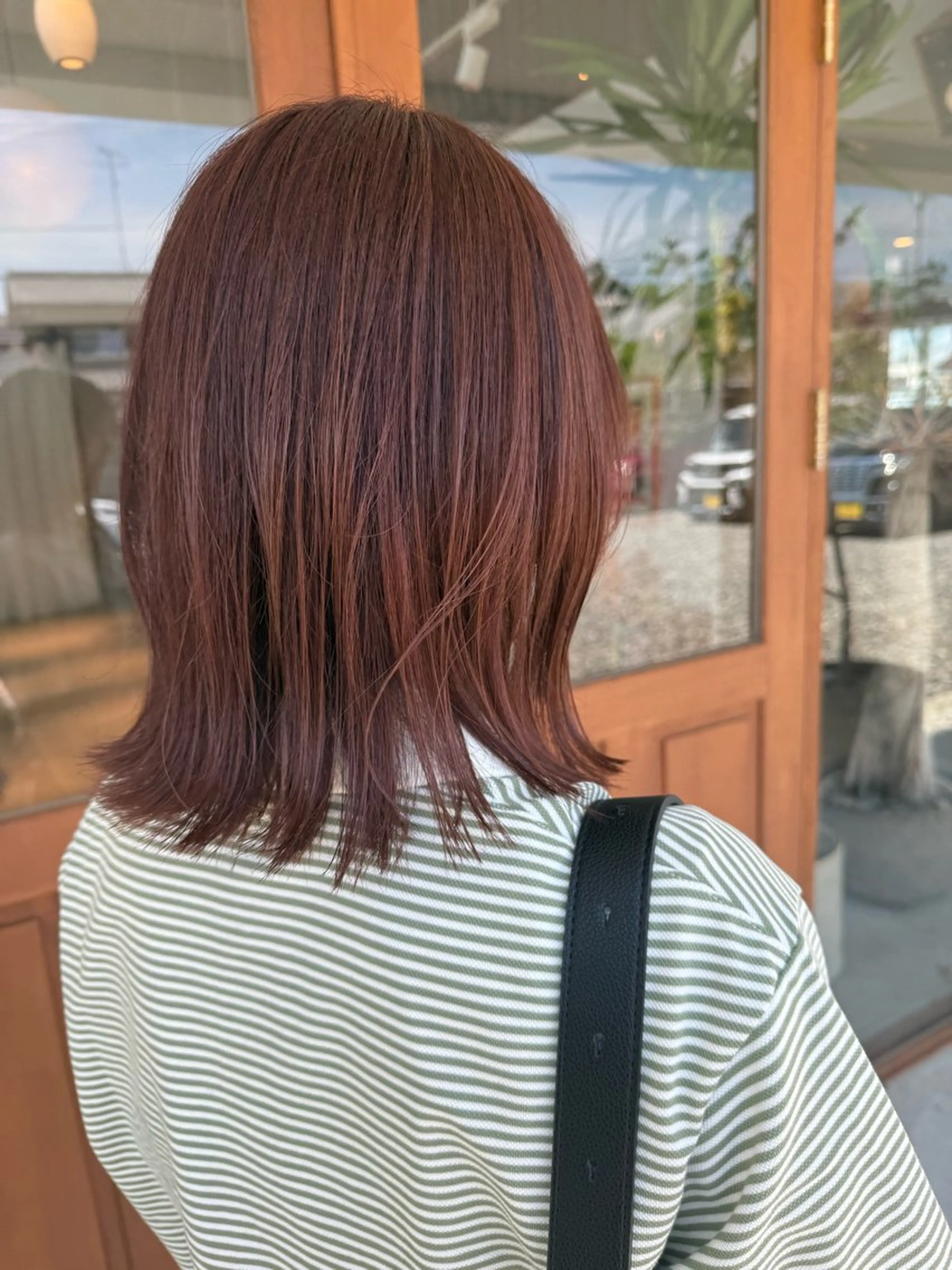 ショート カラー オレンジ オレンジピンク ピンクカラー ヘアカラー ヘッドスパ 中村 日伊菜のヘアスタイル