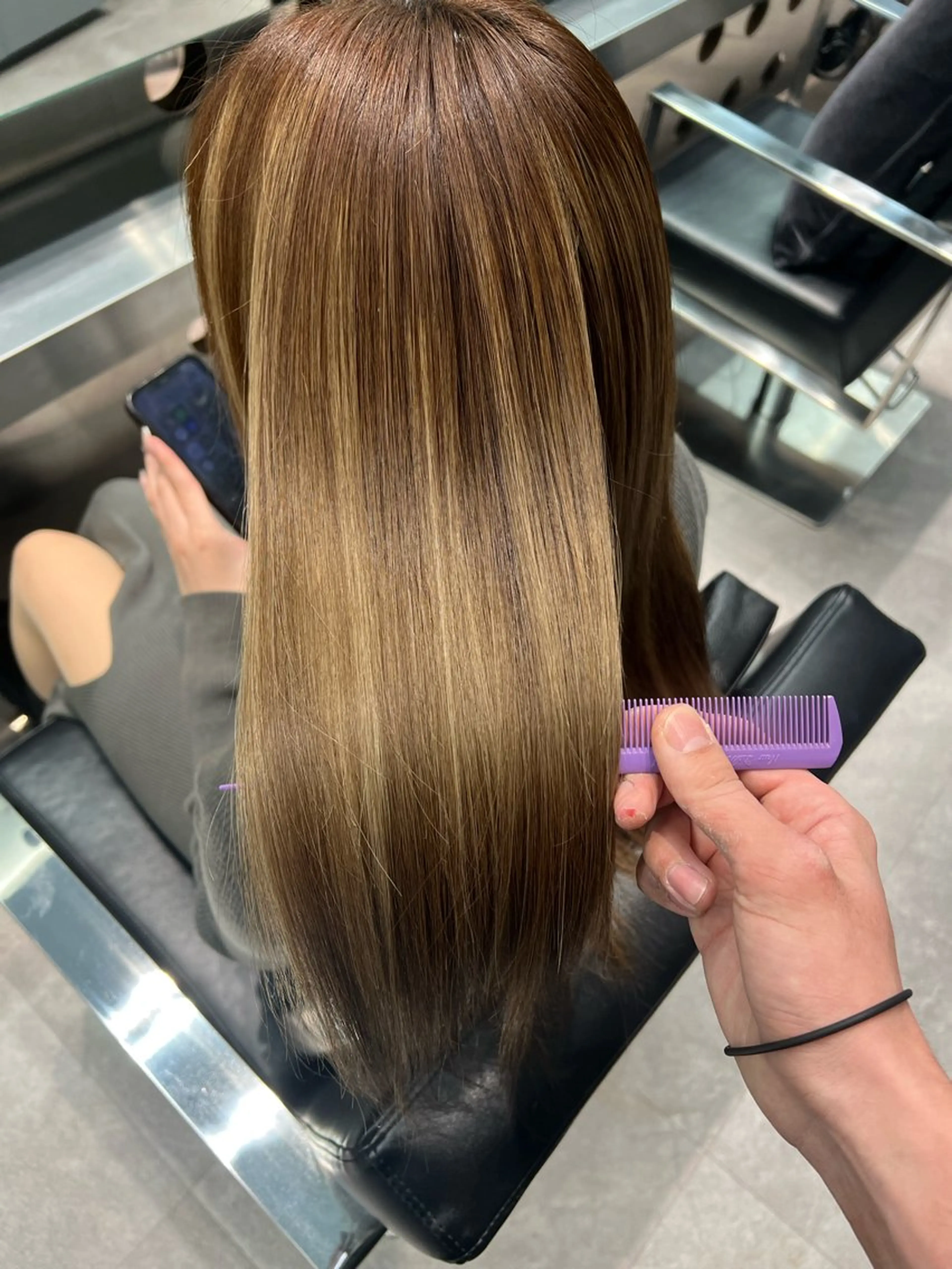 セミロング パーマ ハイライト ストレートパーマ 堀江 /木下椋麻のヘアスタイル