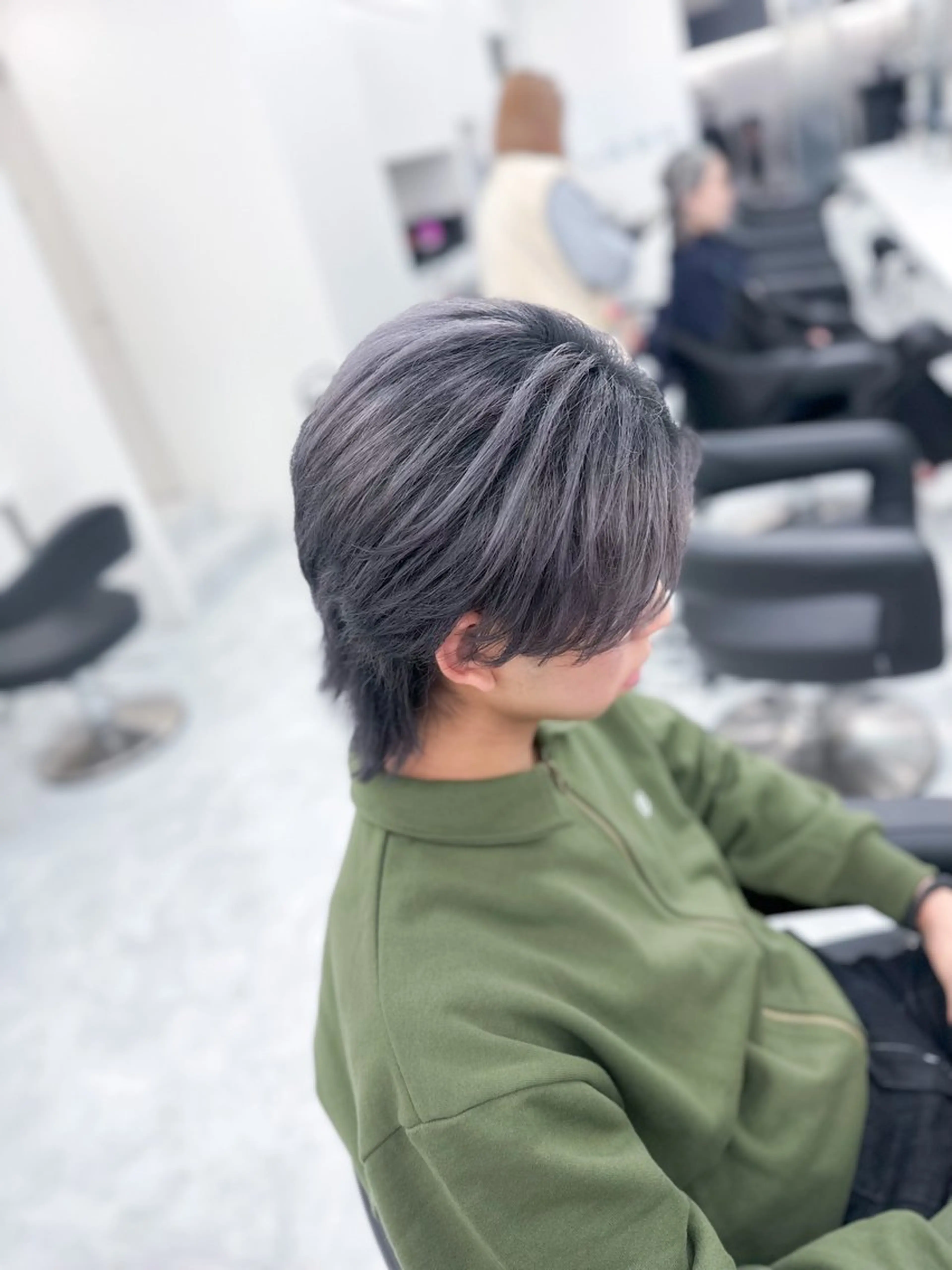 ショート カラー ウルフ&レイヤー特化 まとまる美髪矯正のヘアスタイル