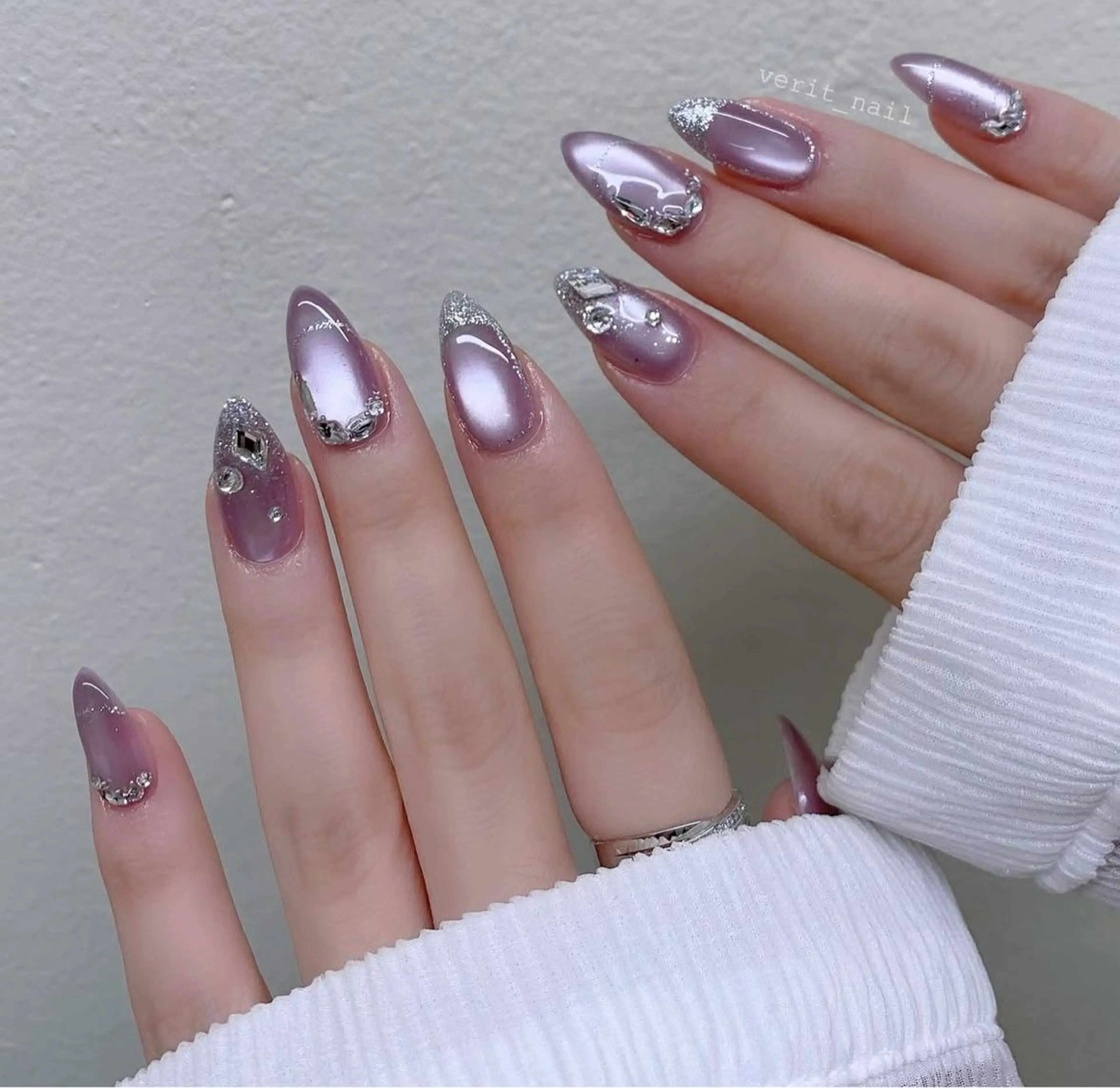 カラー グラデーションカラー ピンクカラー ハンドネイル AIN Nailのネイルデザイン