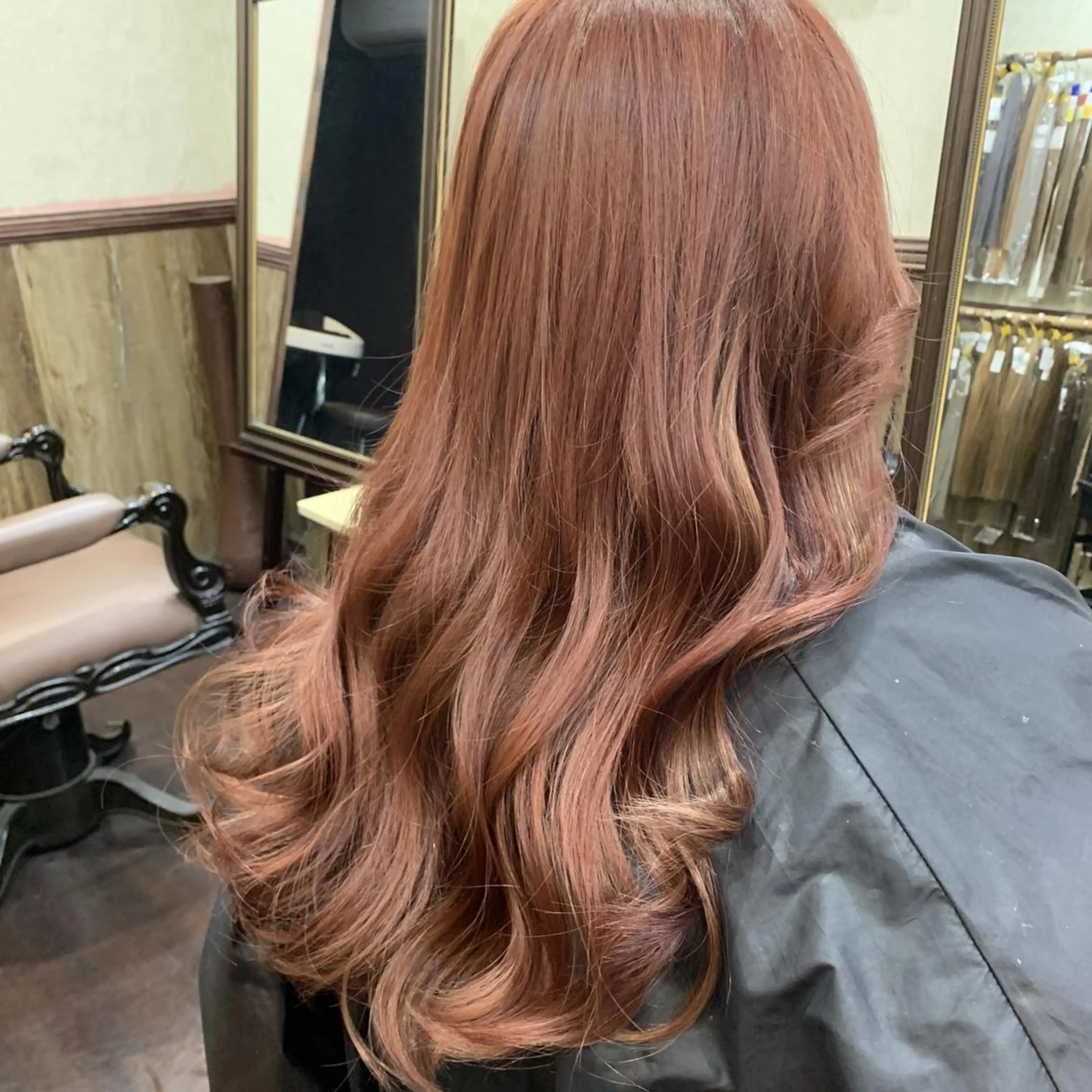 高級レミー人毛エクステ60本　21000円→18000円　（シール・編み込み・チップから選べます）の写真