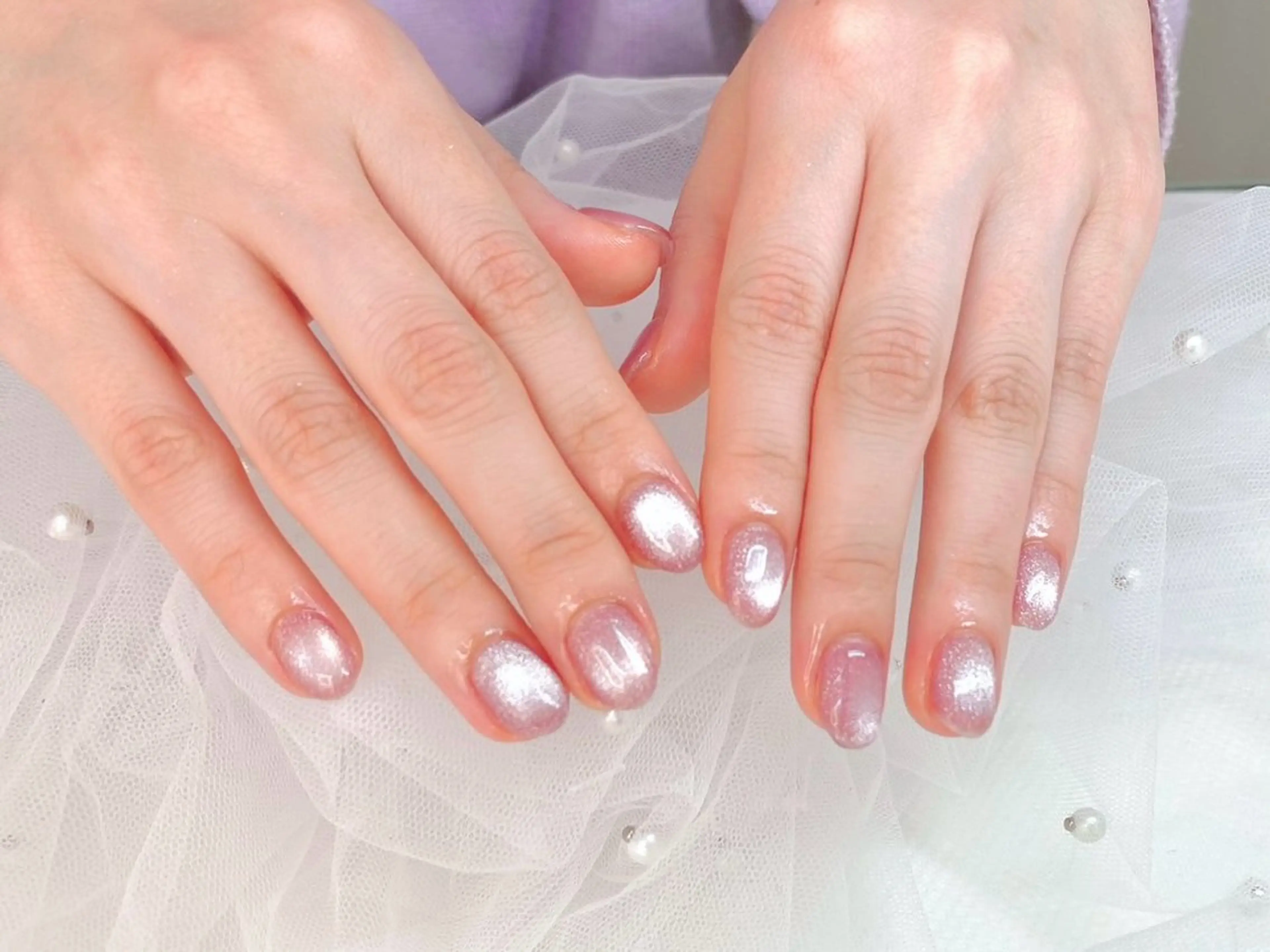 ネイル ガーリー マグネットネイル ピンク ハンドネイル フットネイル ハンドケア 心斎橋Salon Epokkuのネイルデザイン