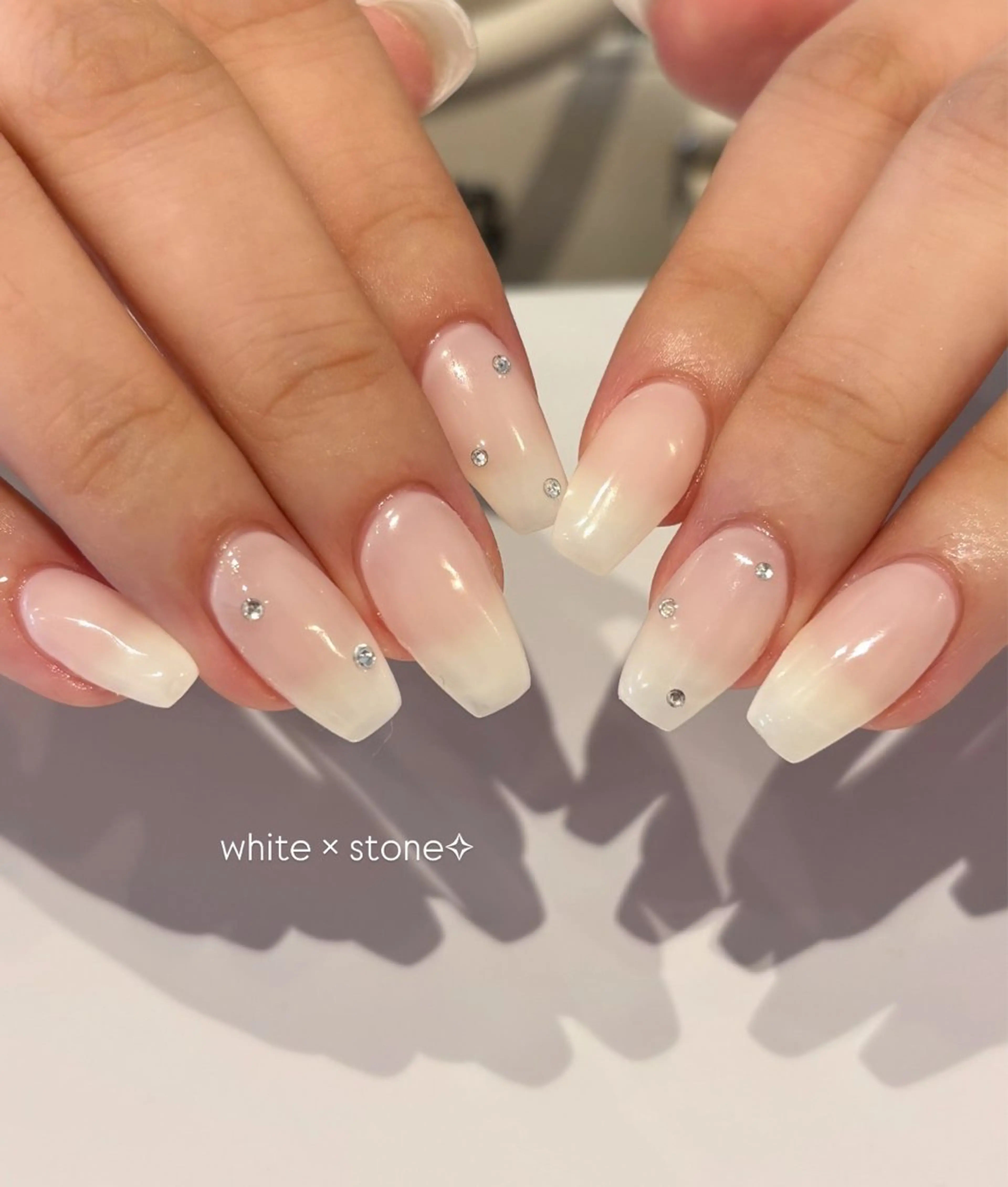 ネイル ストーンネイル ハンドネイル Ballie/ Mizukiのネイルデザイン