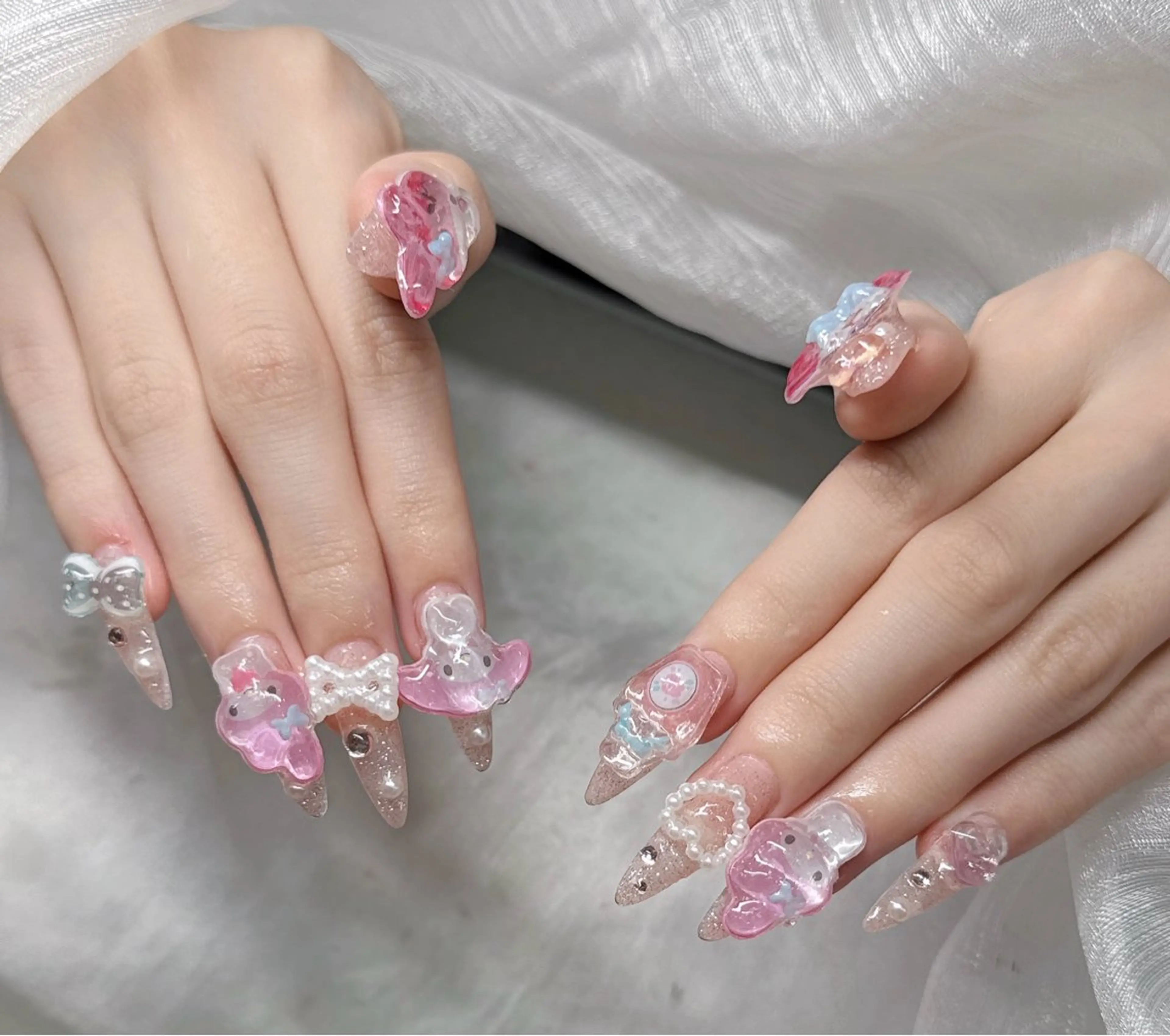 ネイル オーロラネイル チークネイル 長さ出し フットネイル フレンチネイル ハンドネイル Lee Ainのネイルデザイン