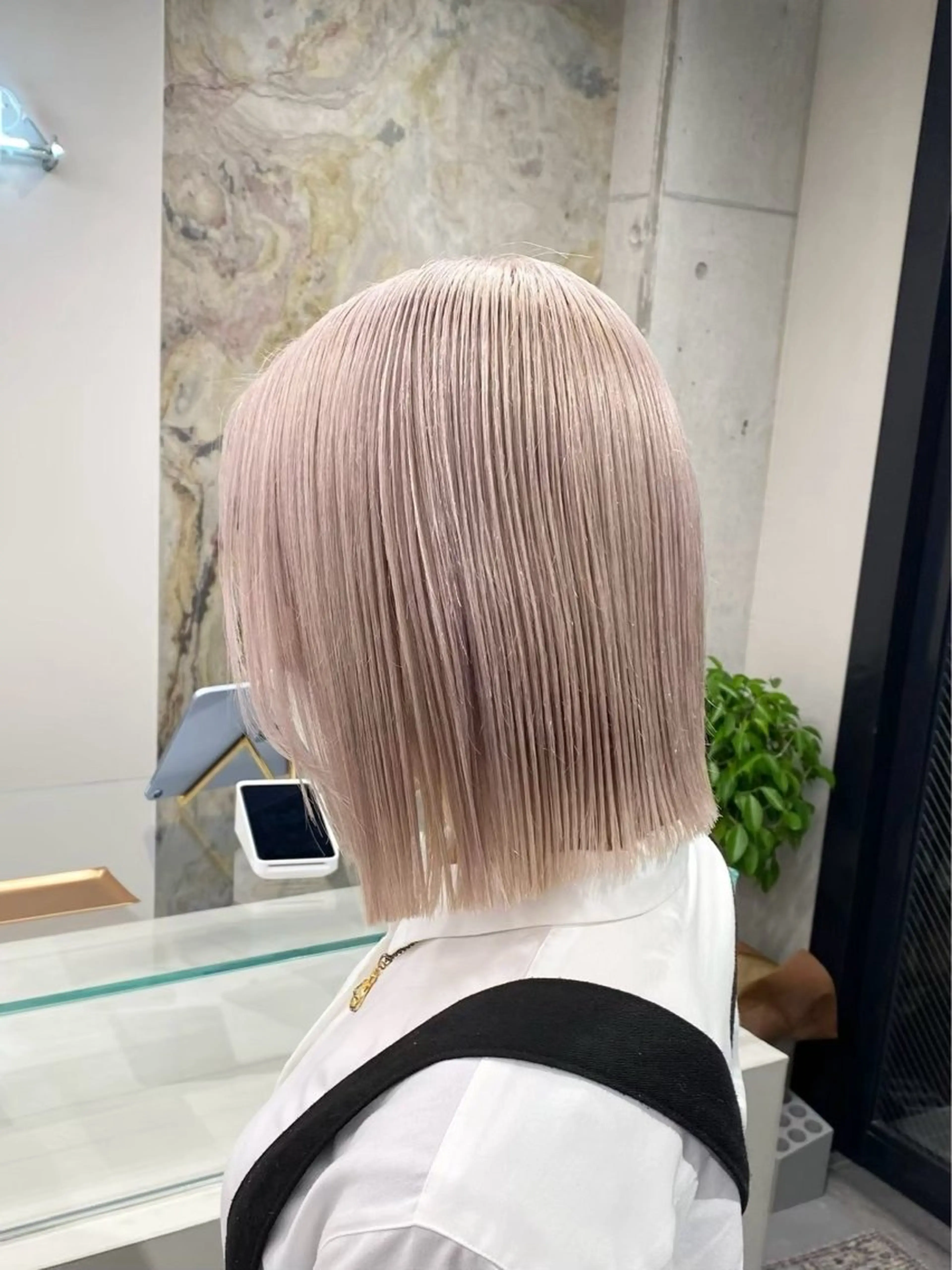 ミディアム 🎀ハイトーンカラー / RINA🎀のヘアスタイル