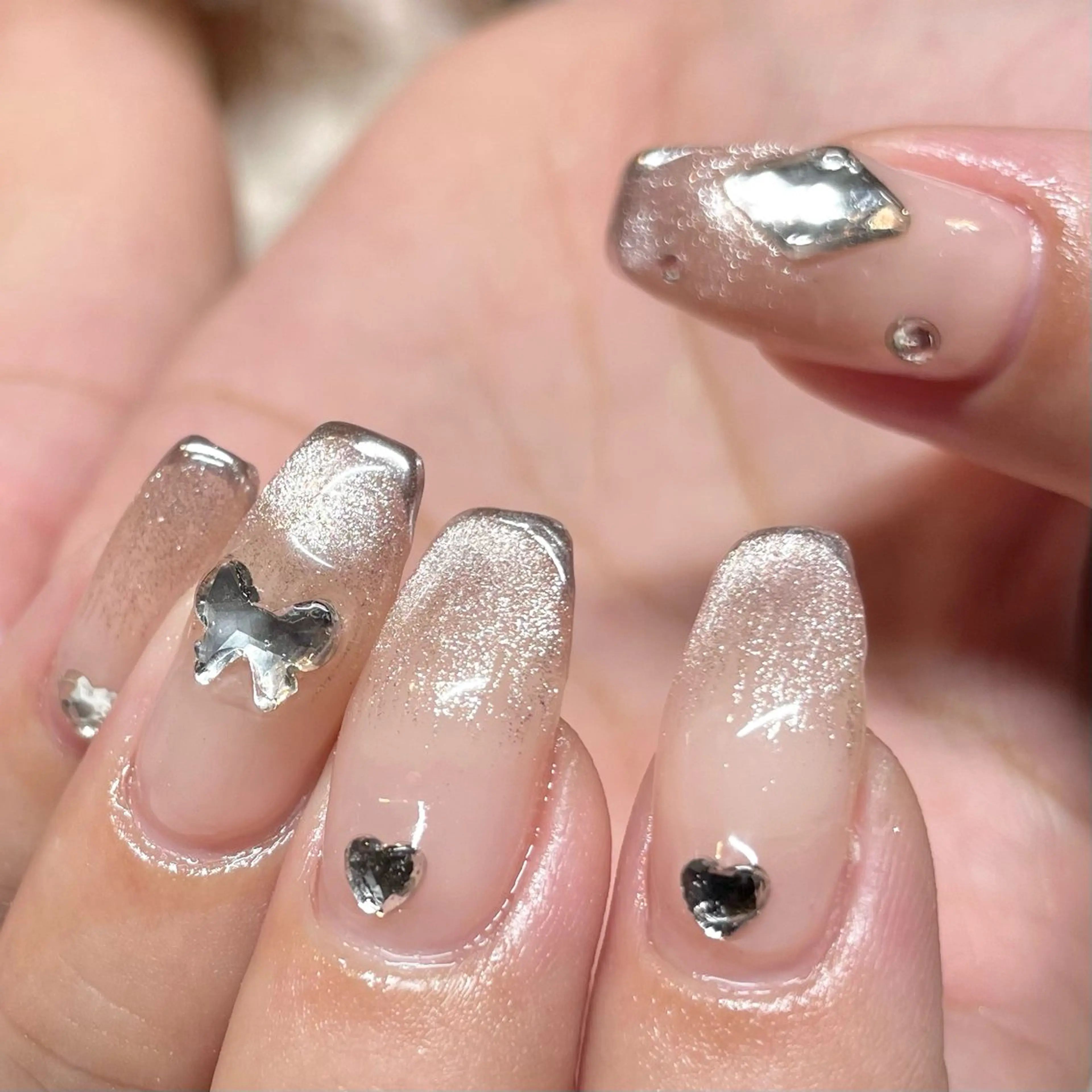 ネイル ミラーネイル ハンドネイル Nail ヌシん家 AKANEのネイルデザイン