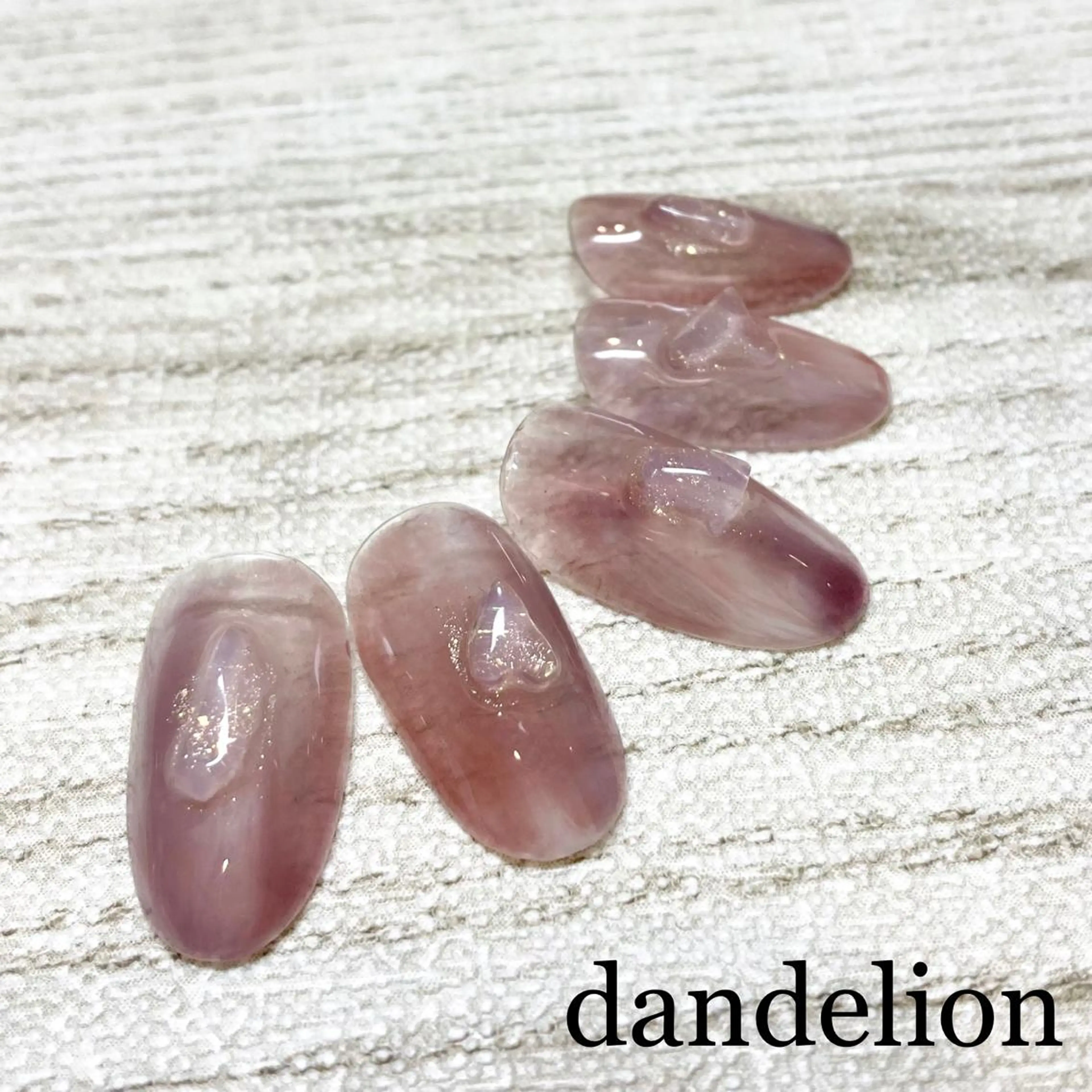 ネイル ハンドネイル ハンドケア dandelion ダンデライオンのネイルデザイン