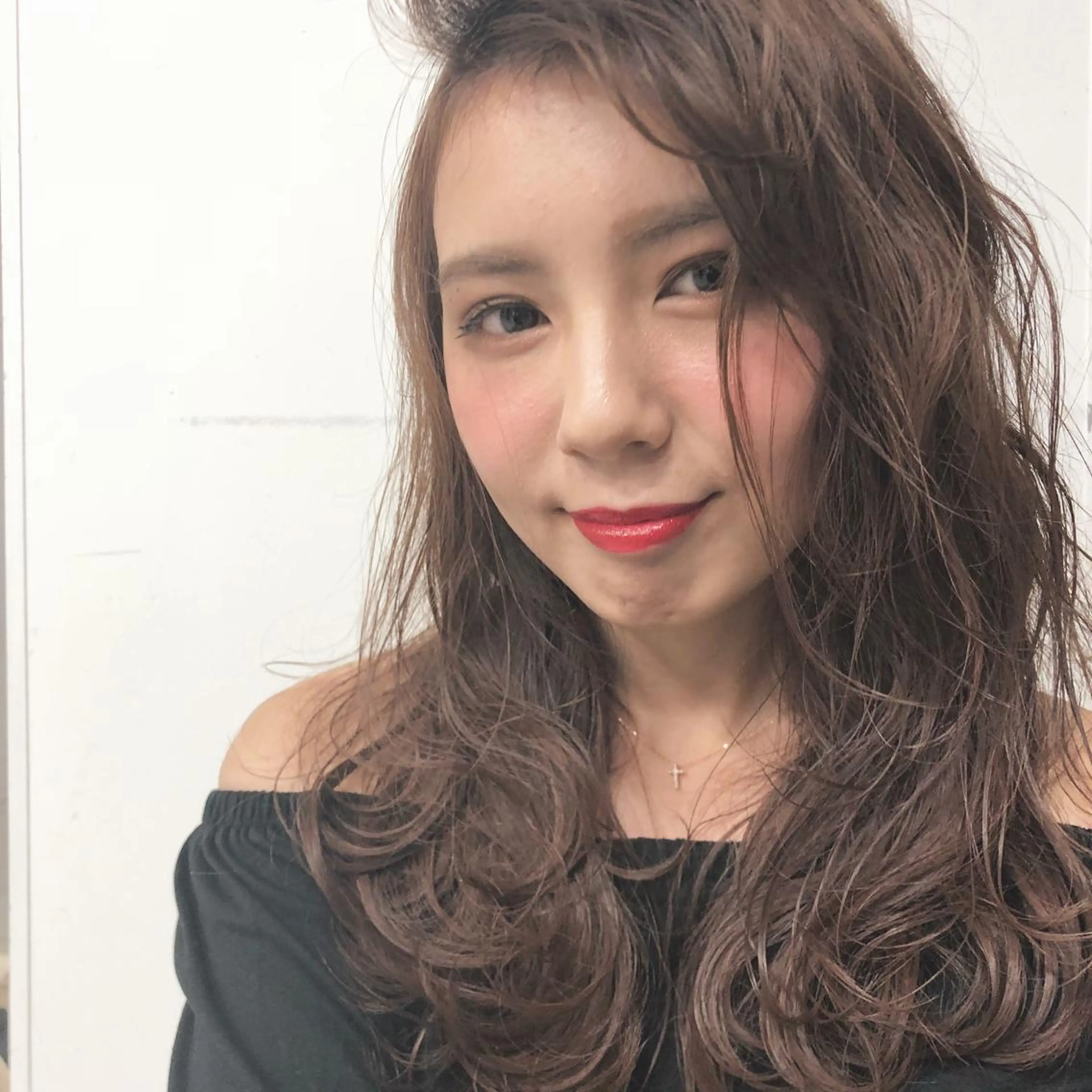 三鷹で1番ショート ボブをカットする新谷のヘアスタイル