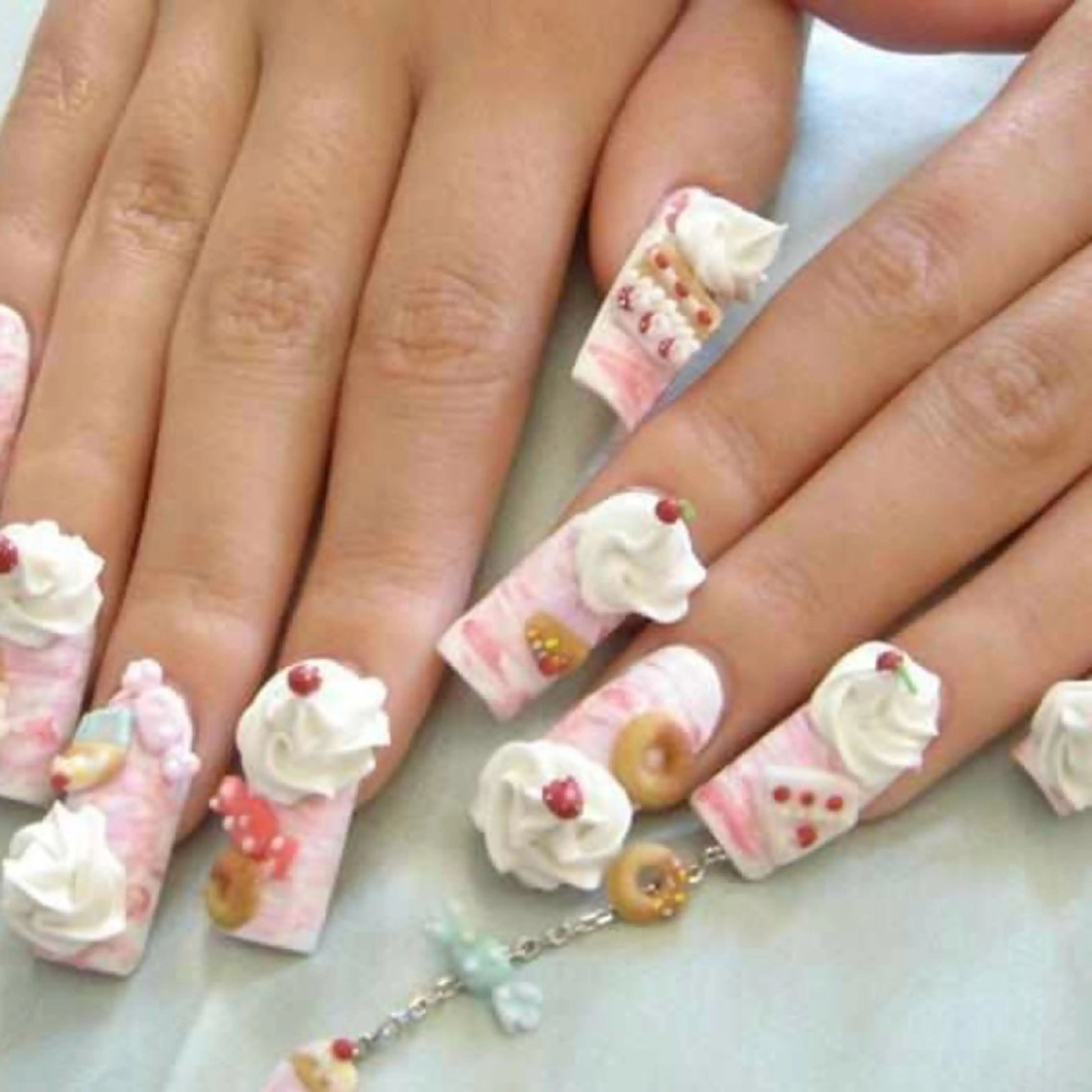 ネイル SALON VILLAGE AOYAMA 2nd所属・shuttan *:･｡ﾟ★のネイルデザイン