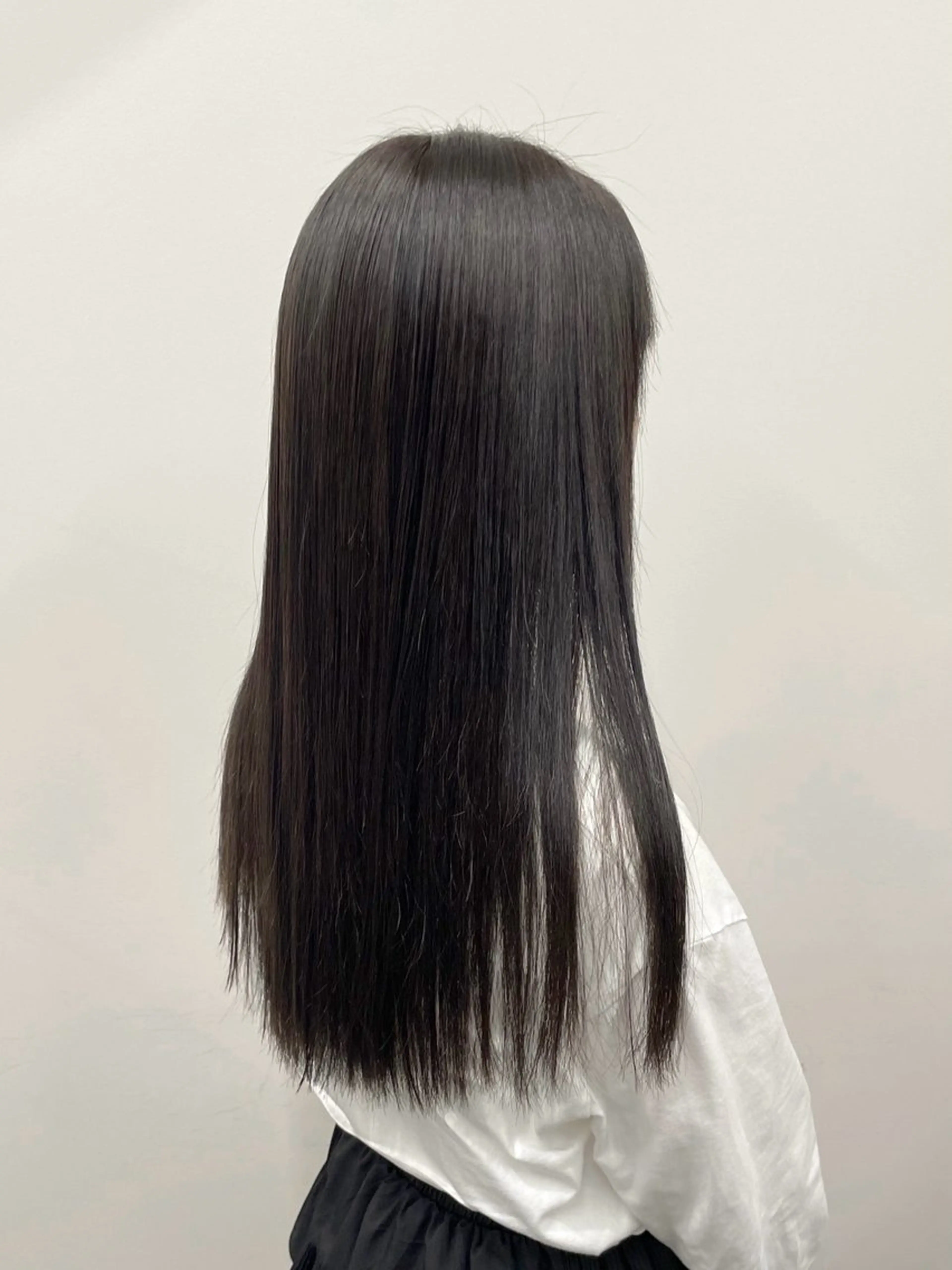 ロング アッシュ ブローモデル募集 Manaのヘアスタイル