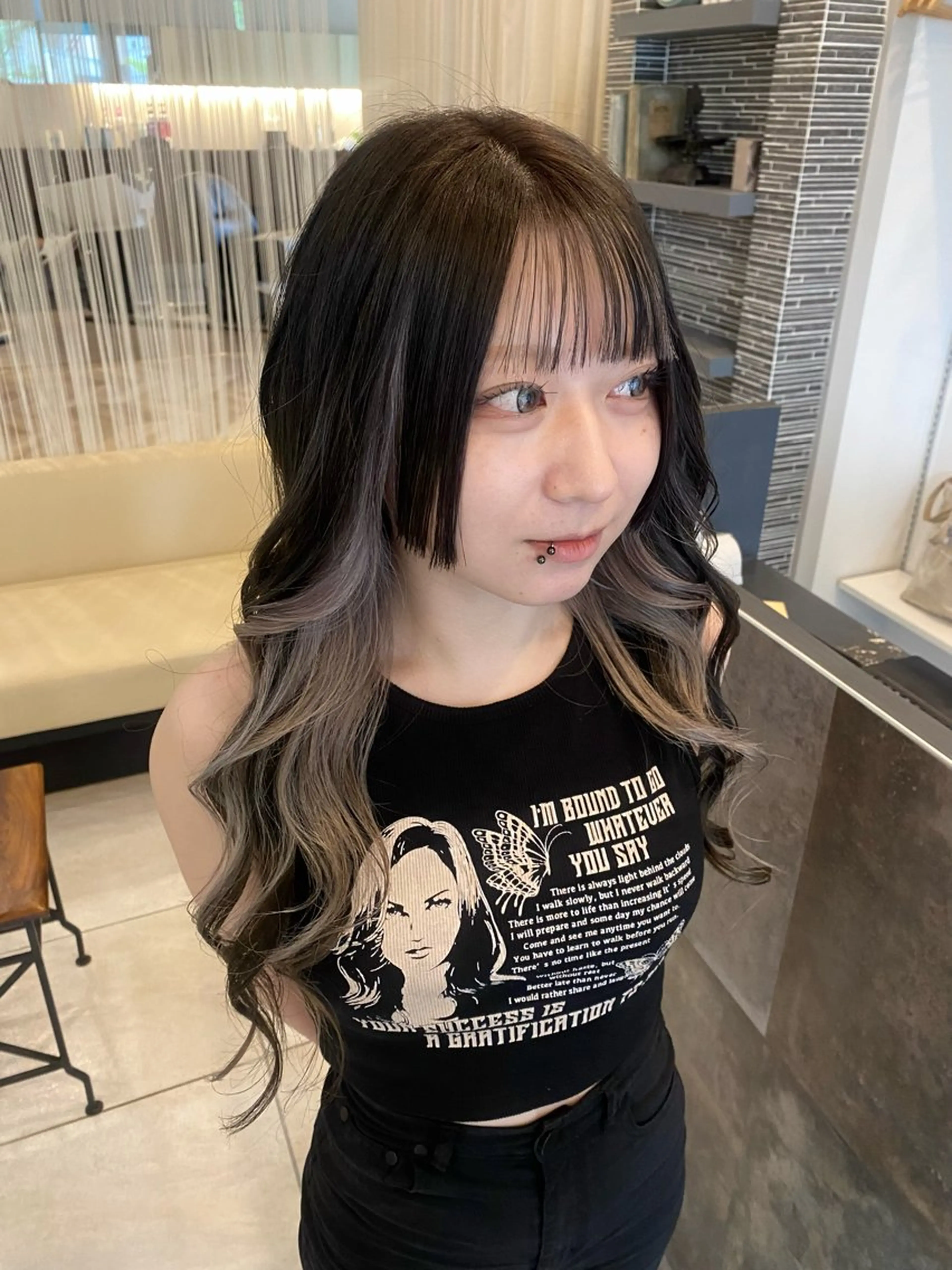 セミロング カラー ブリーチ ケアブリーチ ダブルカラー イヤリングカラー ハイトーンカラー ヘアカラー トリートメント GISEL 小倉のヘアスタイル