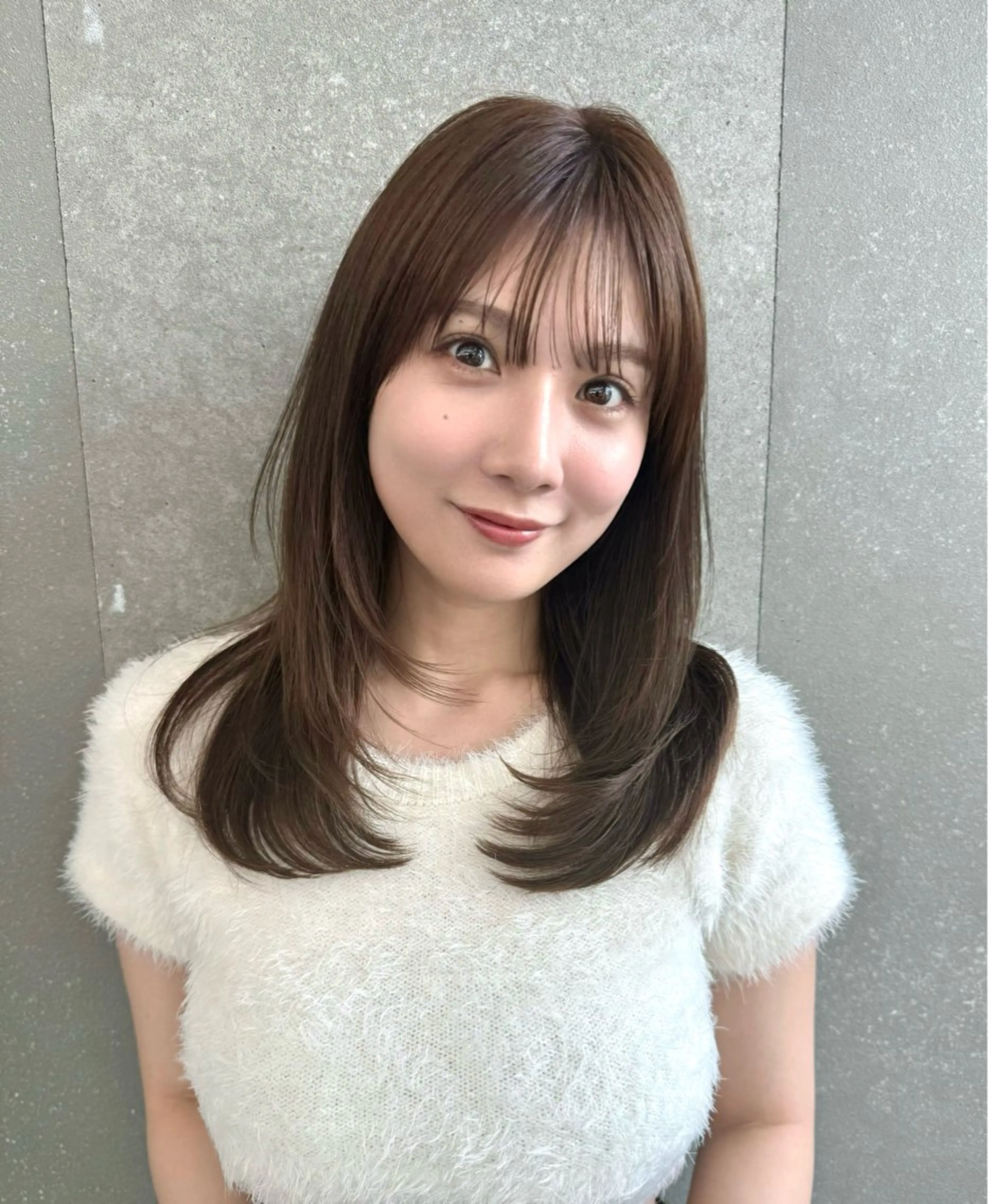 ミディアム カラー カット ヘアカラー トリートメント レイヤーカット /透明感カラー西田のヘアスタイル