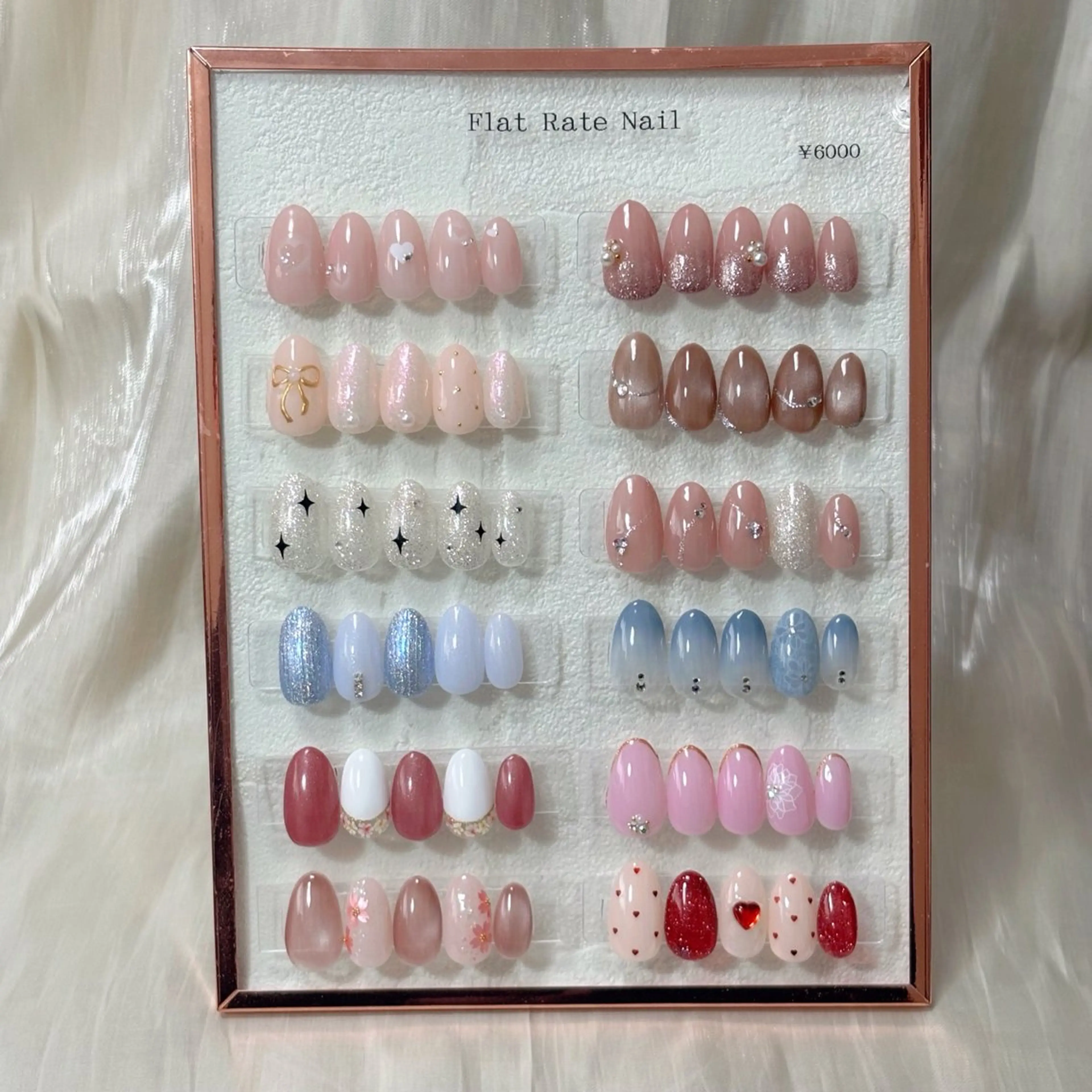 ネイル ハンドネイル nailroom DIASOMNIAのネイルデザイン