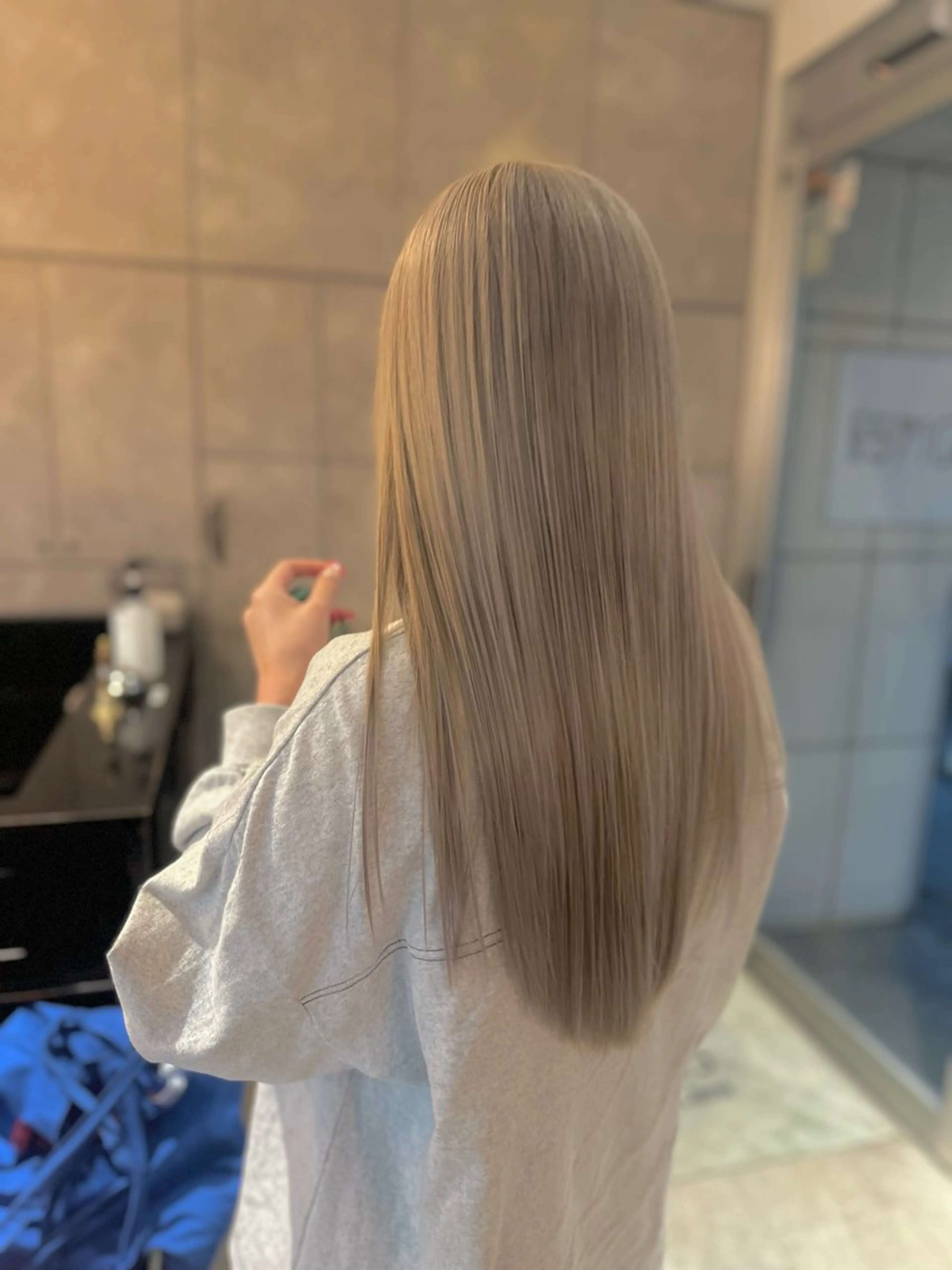 ロング カラー メンズ キッズ メンズブリーチ メンズハイトーン ベージュカラー ブリーチ ブロンド ヘアカラー トリートメント BRAIDS💎愛子 大人ハイライト💎のヘアスタイル