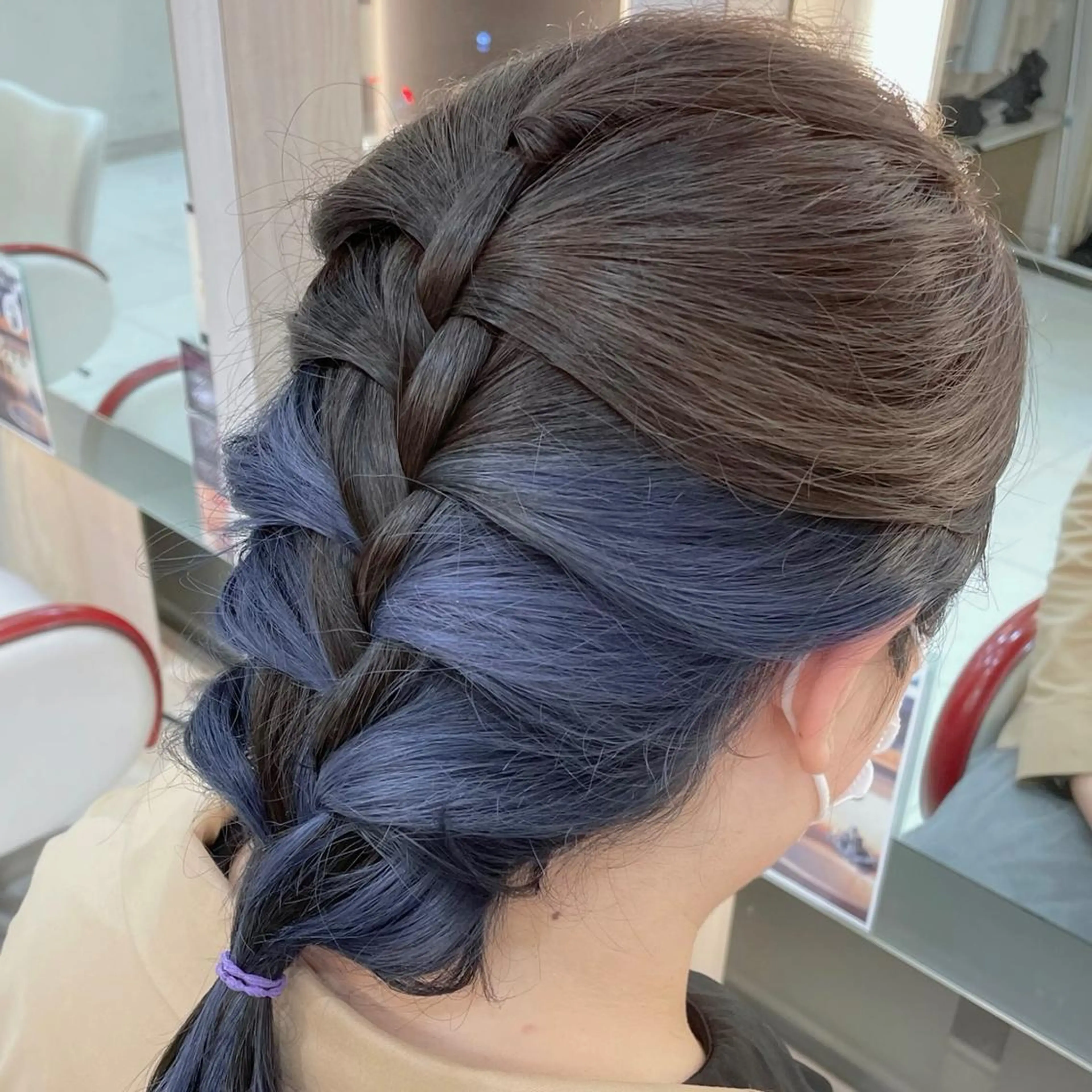 セミロング カラー 猪瀬 紗耶佳のヘアスタイル