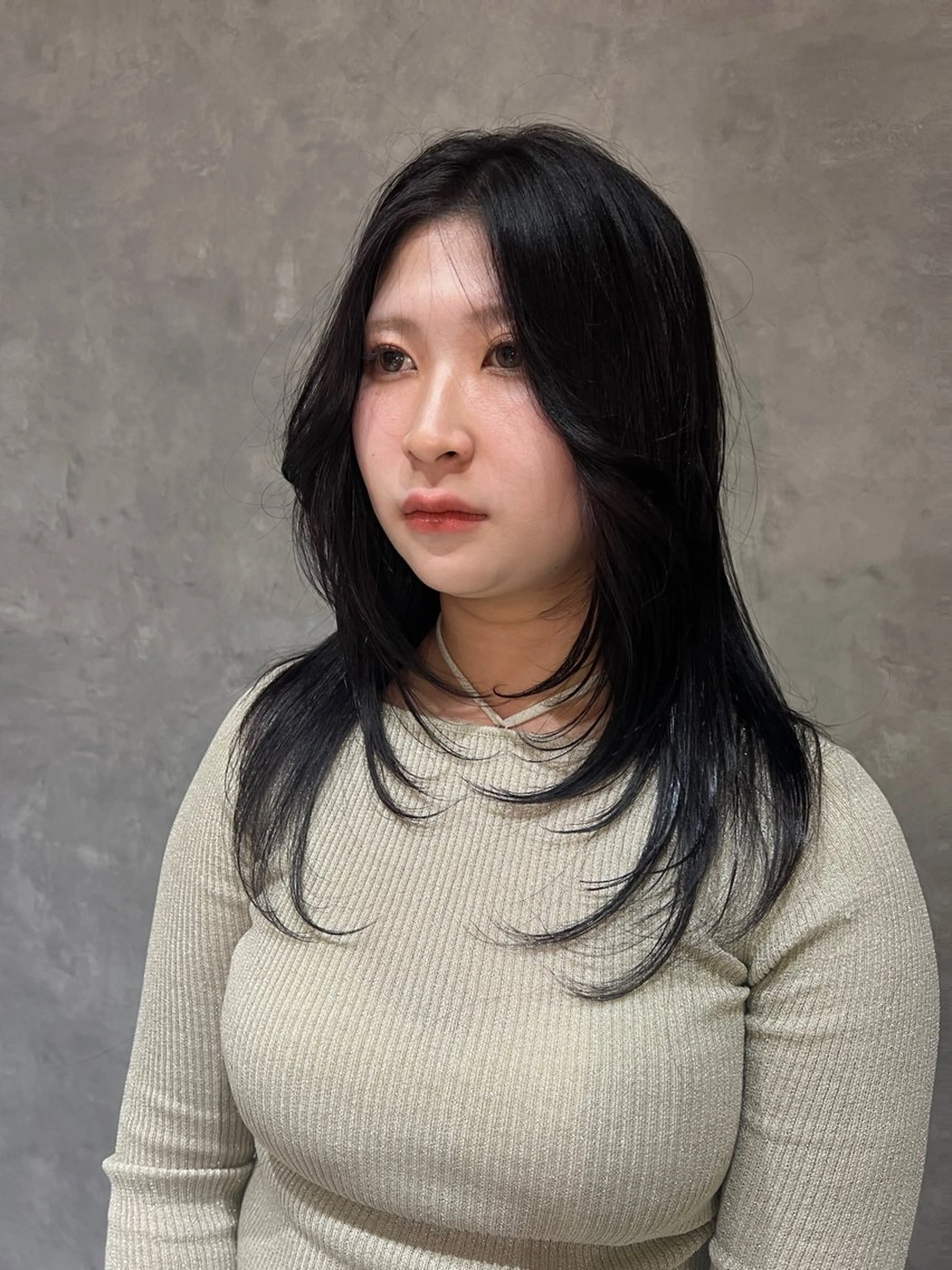 ロング レイヤーカット カット Noa/レイヤー カット🩵パーマのヘアスタイル