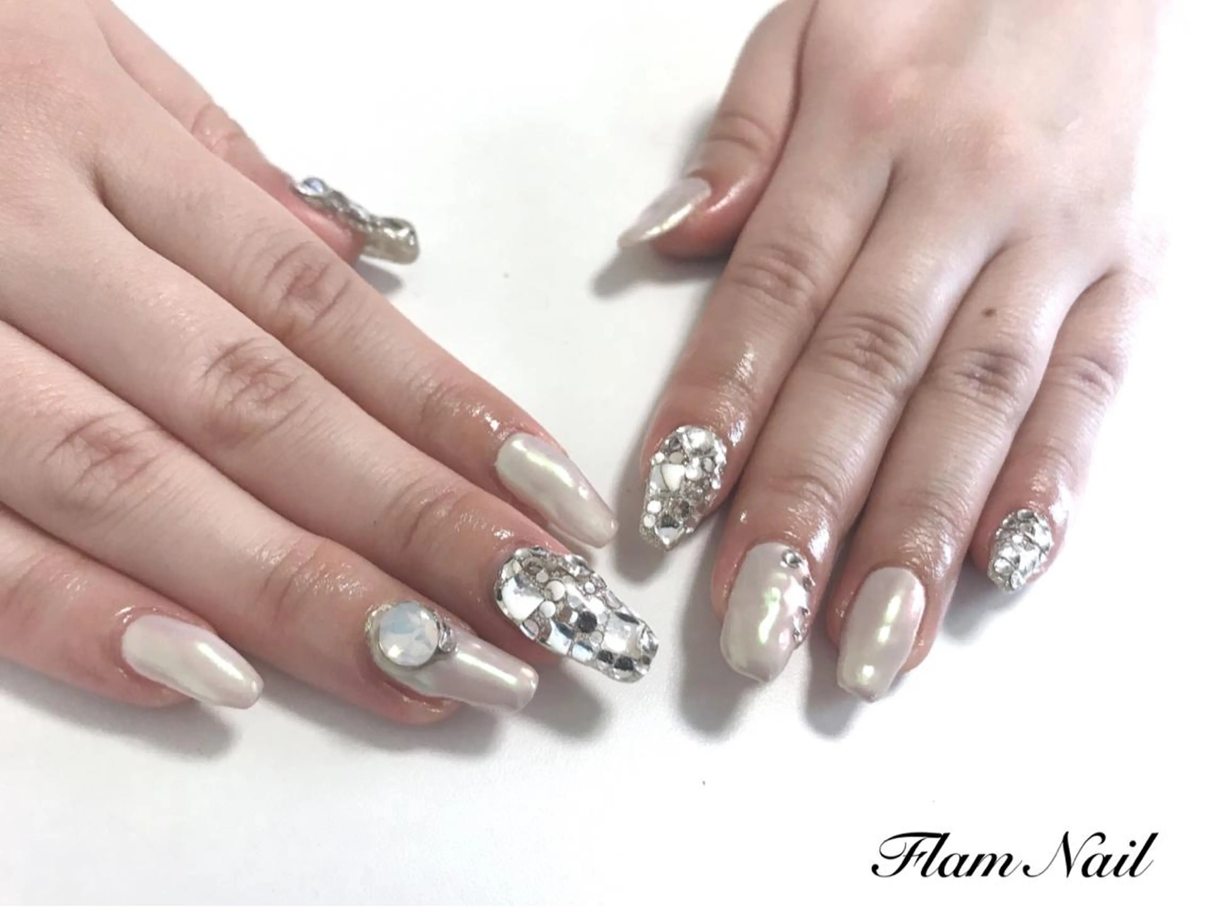 ネイル オーロラネイル Flam Nailのネイルデザイン
