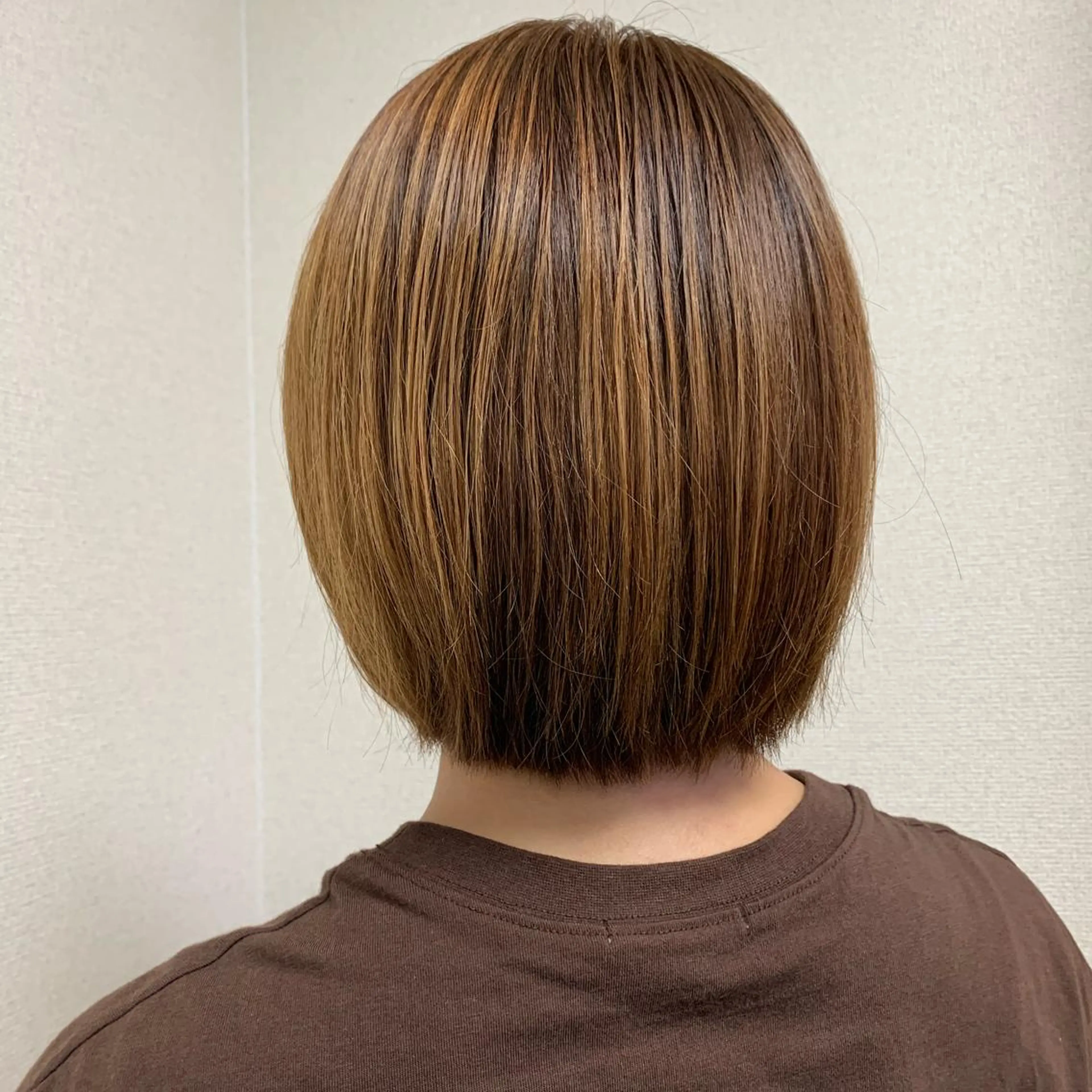 ミディアム 縮毛矯正 髪質改善お任せ ください♪ひとみのヘアスタイル