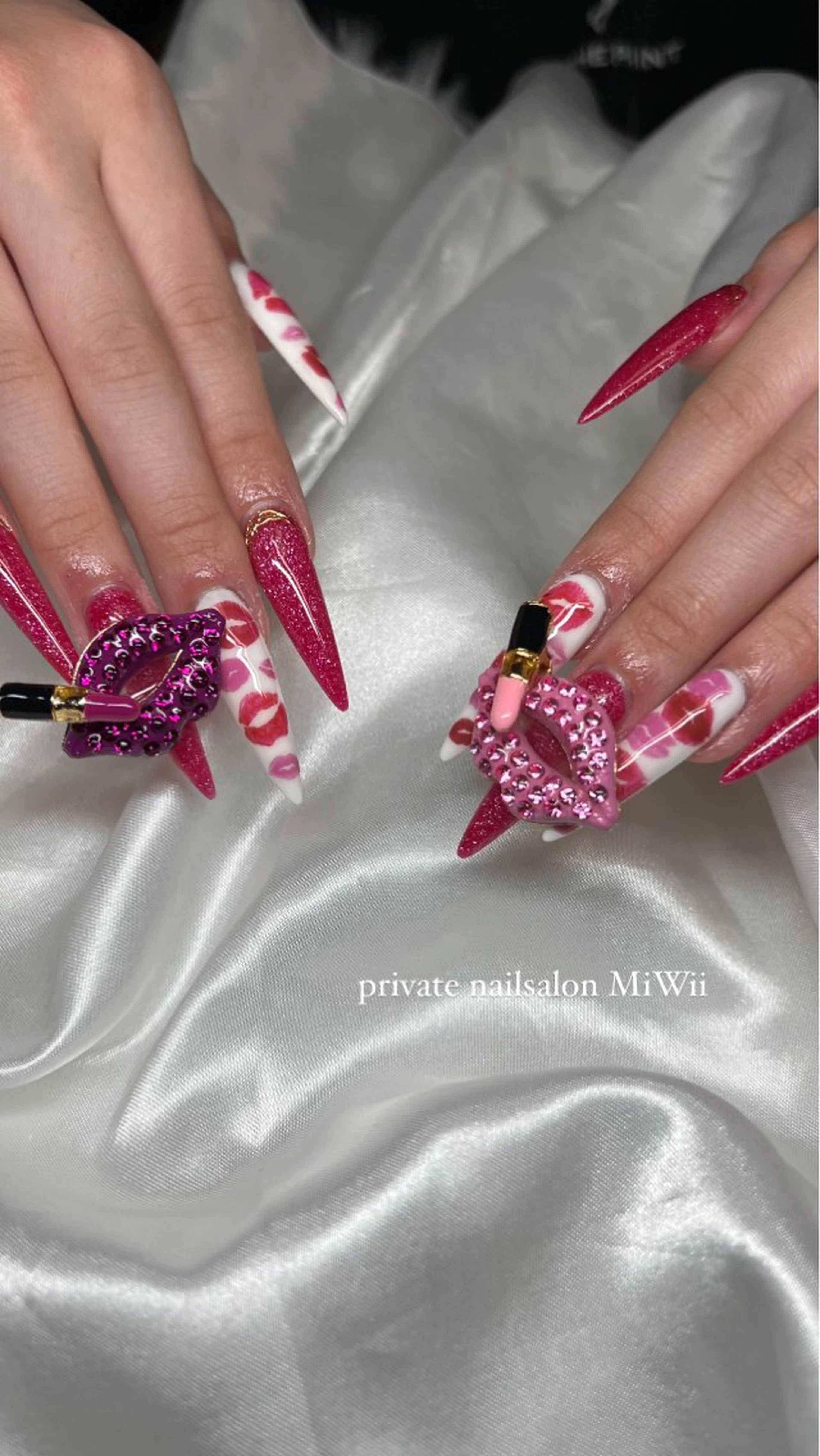 ネイル 𝐧𝐚𝐢𝐥 𝐌𝐢𝐖𝐢𝐢のネイルデザイン