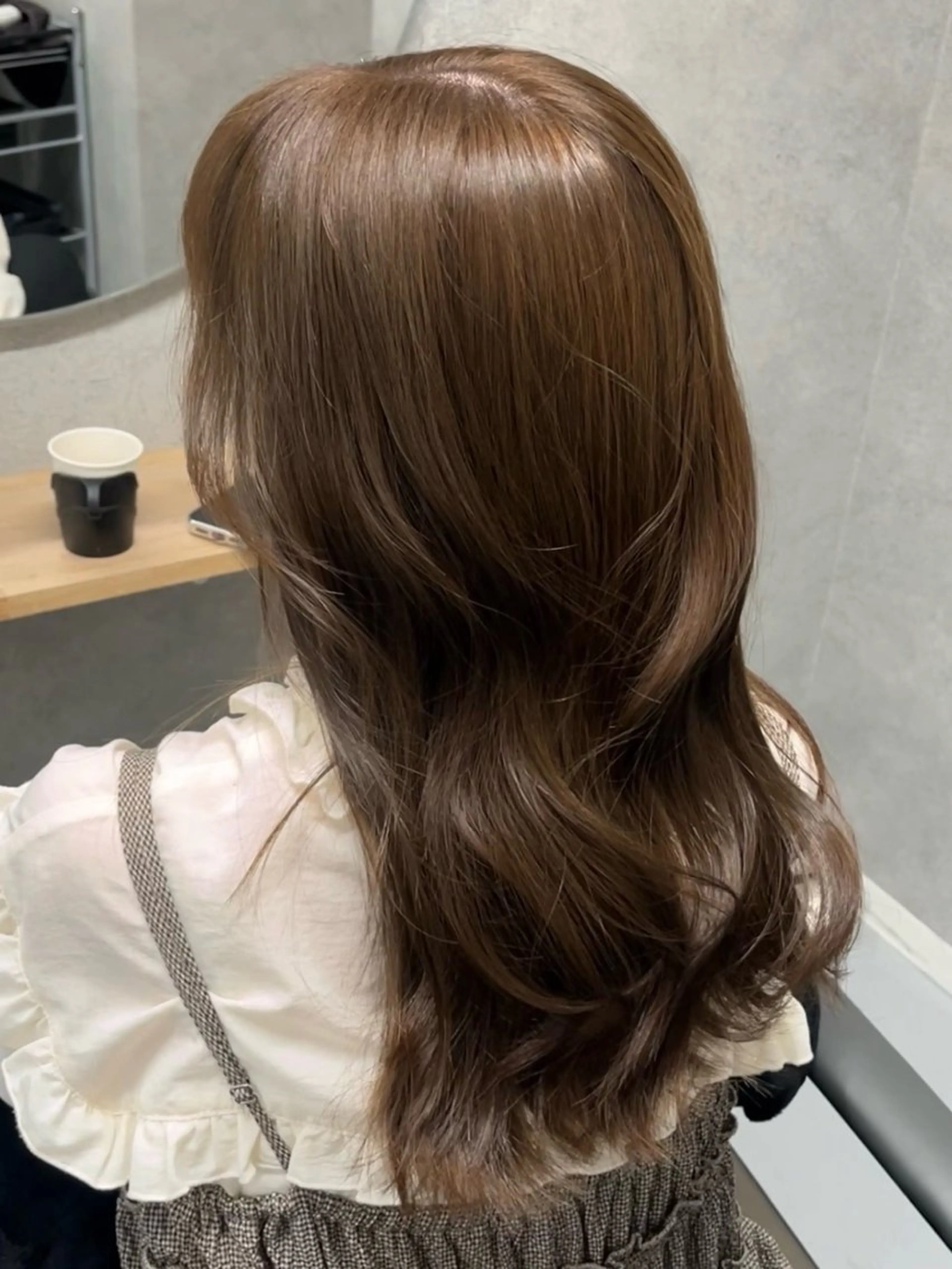 セミロング カット ヘアカラー トリートメント 透明感カラー/レイヤ ー/顔まわり/辻部のヘアスタイル