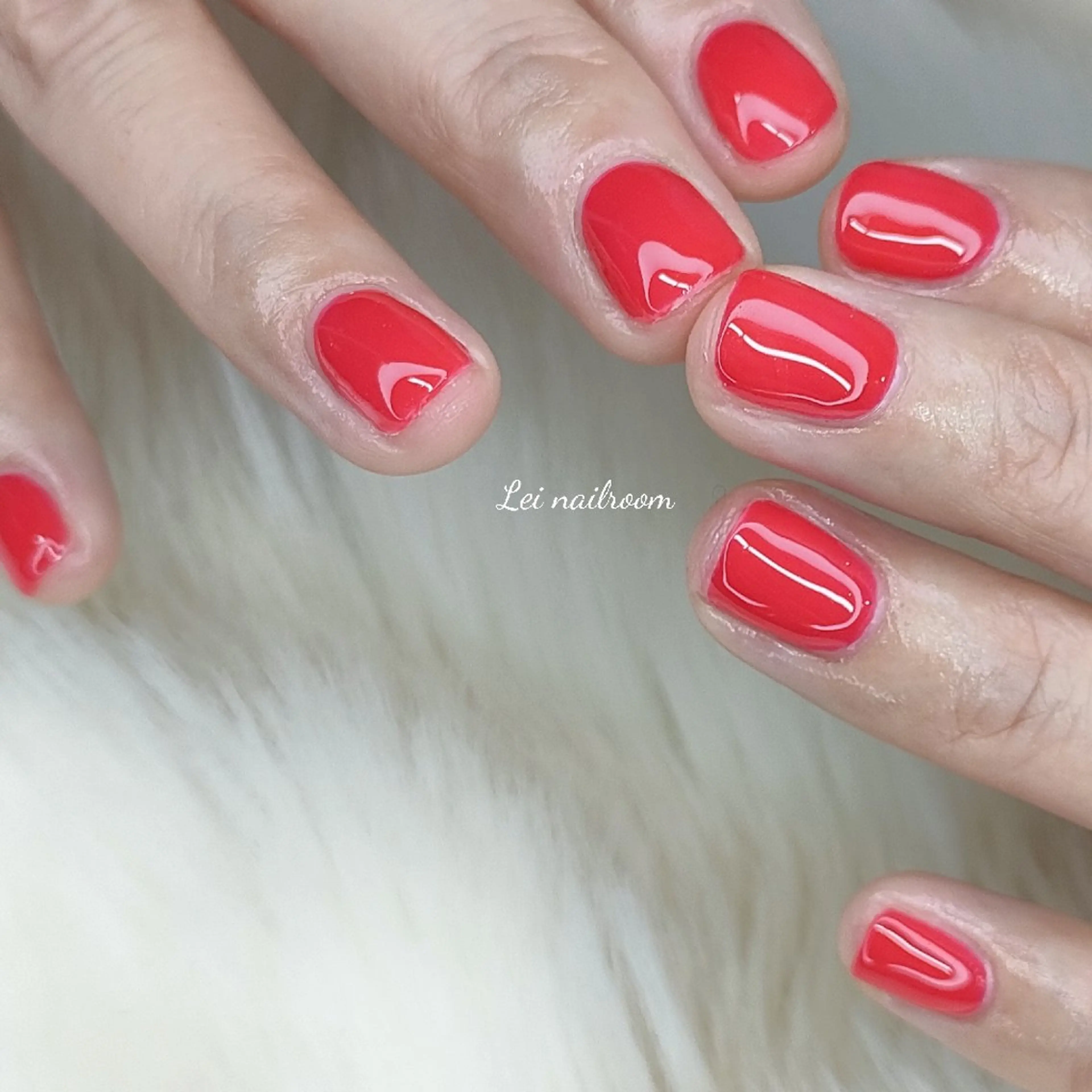 ネイル 赤色 ハンドネイル lei🌼 nailroomのネイルデザイン