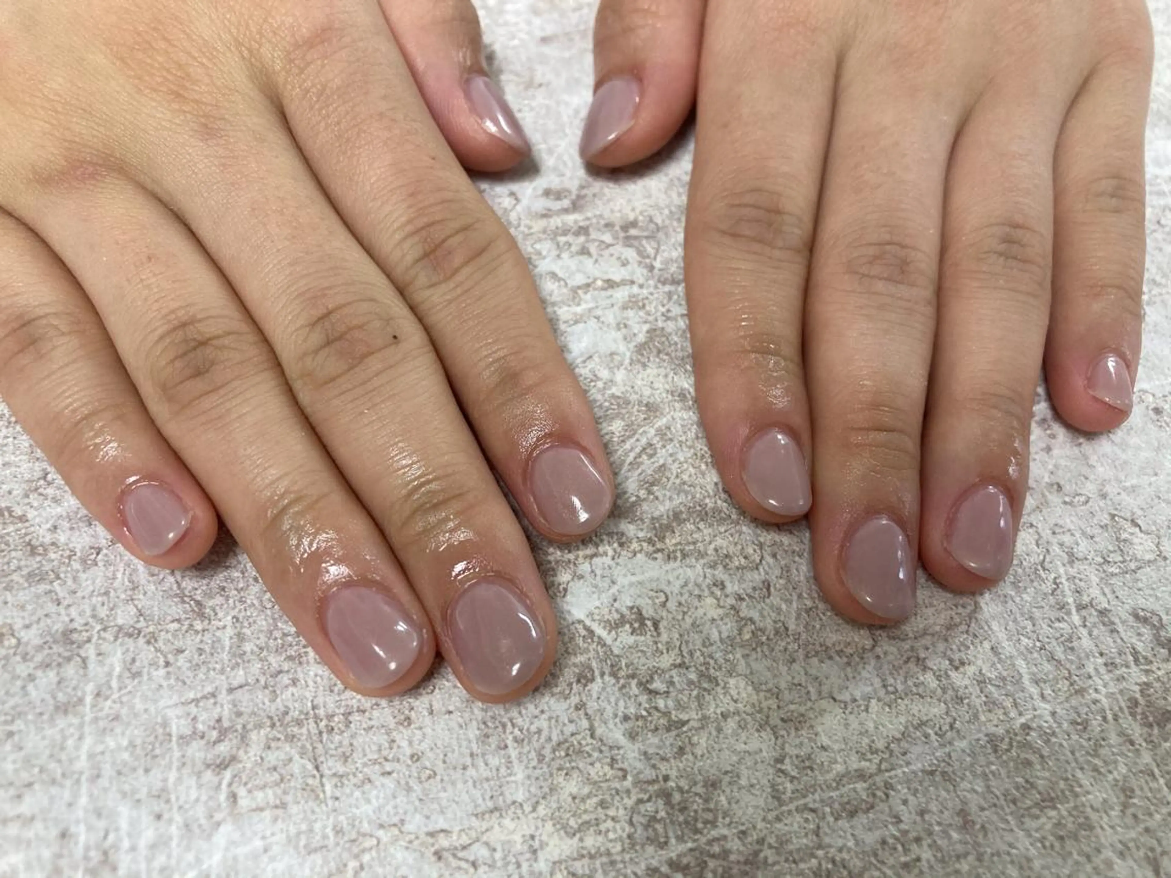 ネイル ワンカラーネイル mogunail &blowのネイルデザイン