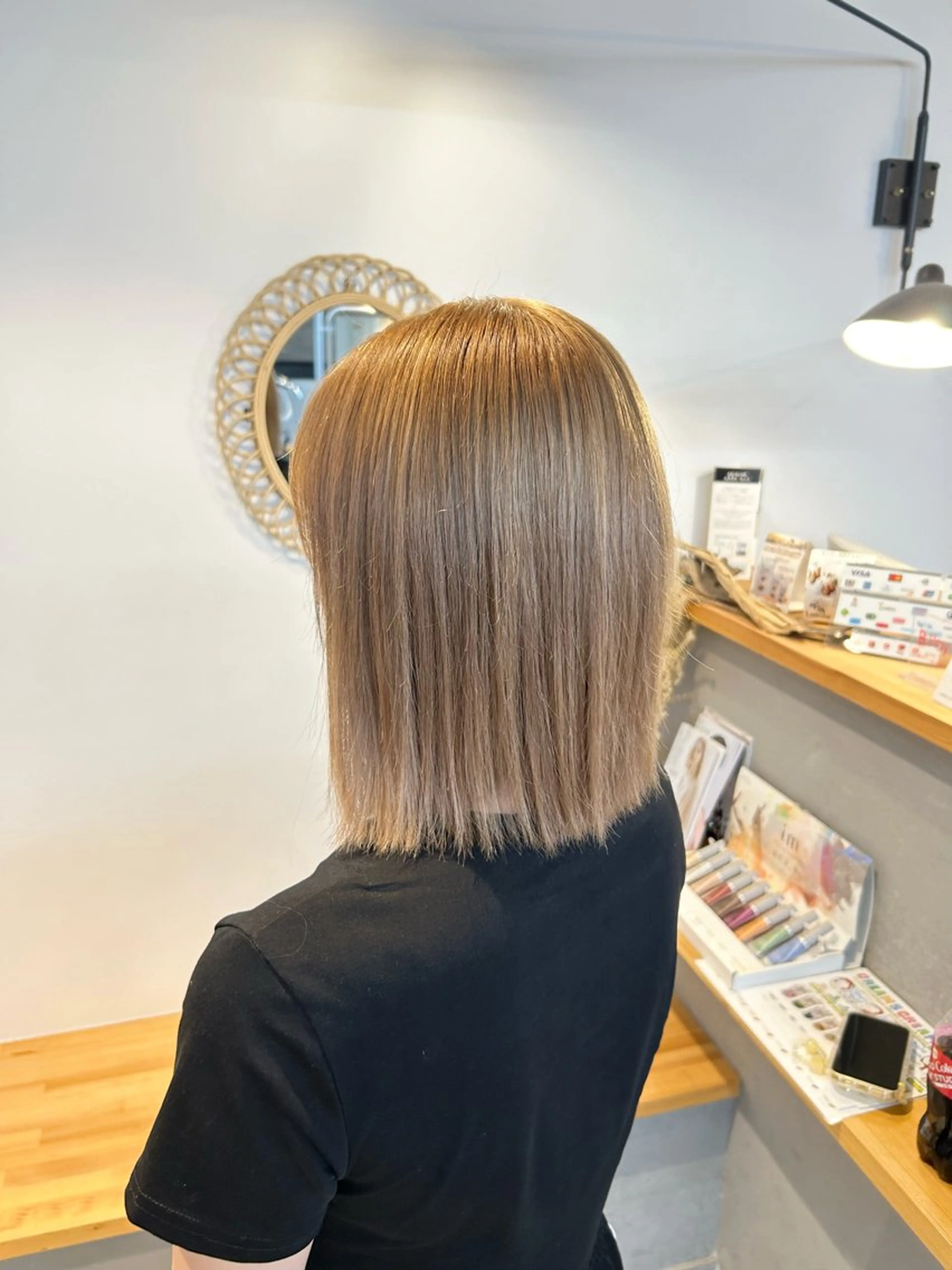 ミディアム カラー KOTOMI .のヘアスタイル