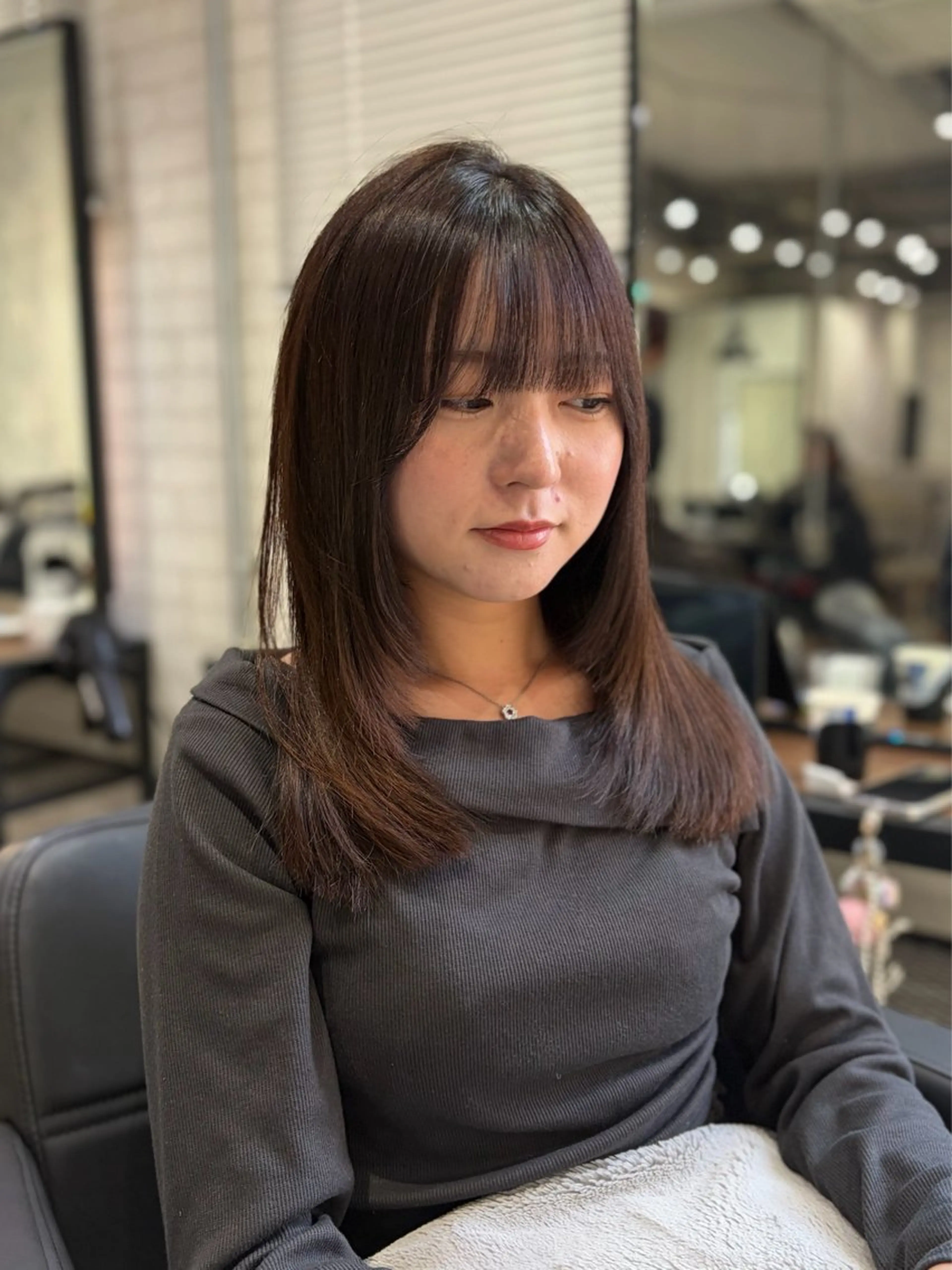 ロング カラー 透明感カラー 顔まわりレイヤー 顔周りカット レイヤーカット カット ヘアカラー トリートメント shiori/透明感 /顔周り/髪質改善のヘアスタイル