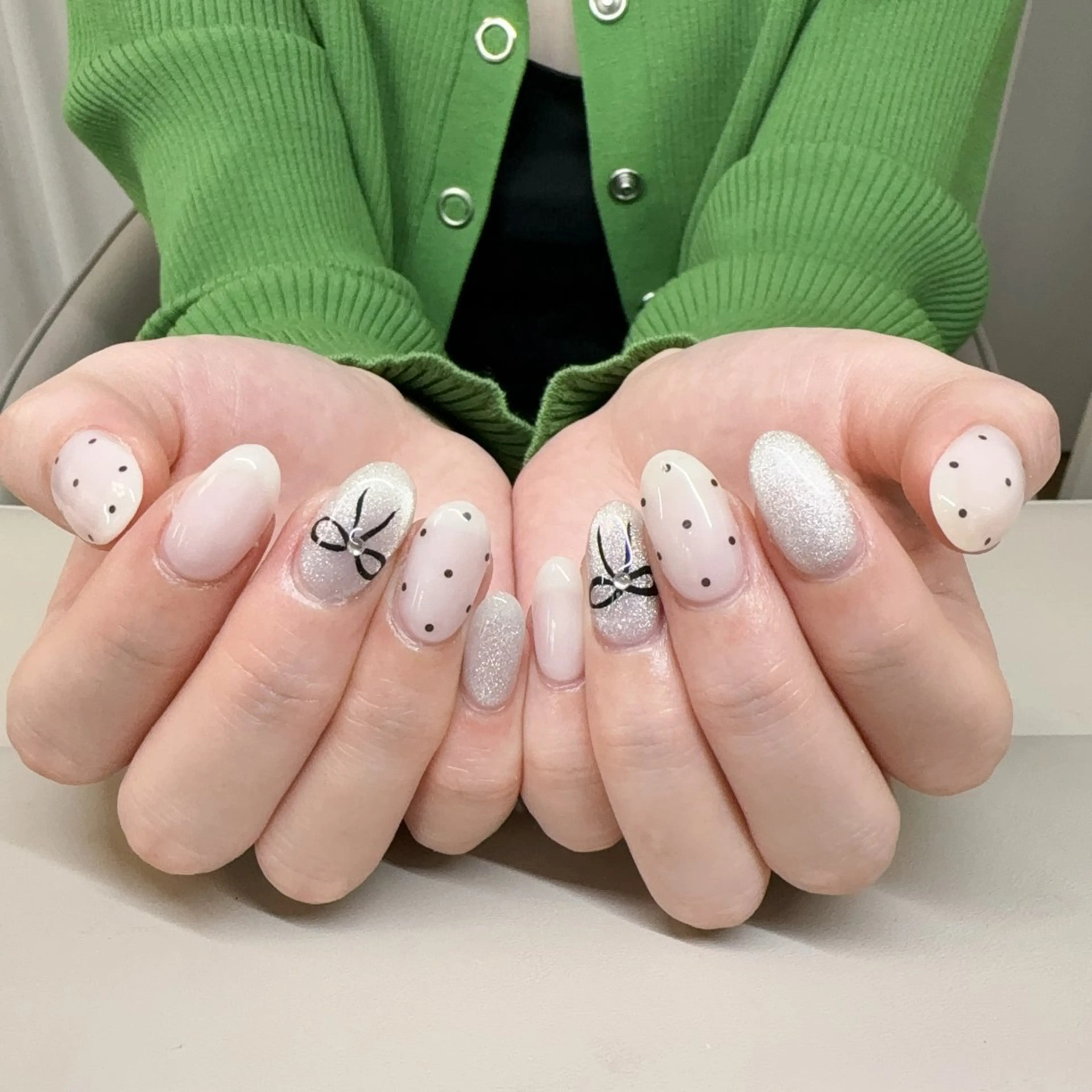 ネイル 成人式 フレンチネイル ジェルネイル グラデーション マグネットネイル Rika  nail cocoのネイルデザイン