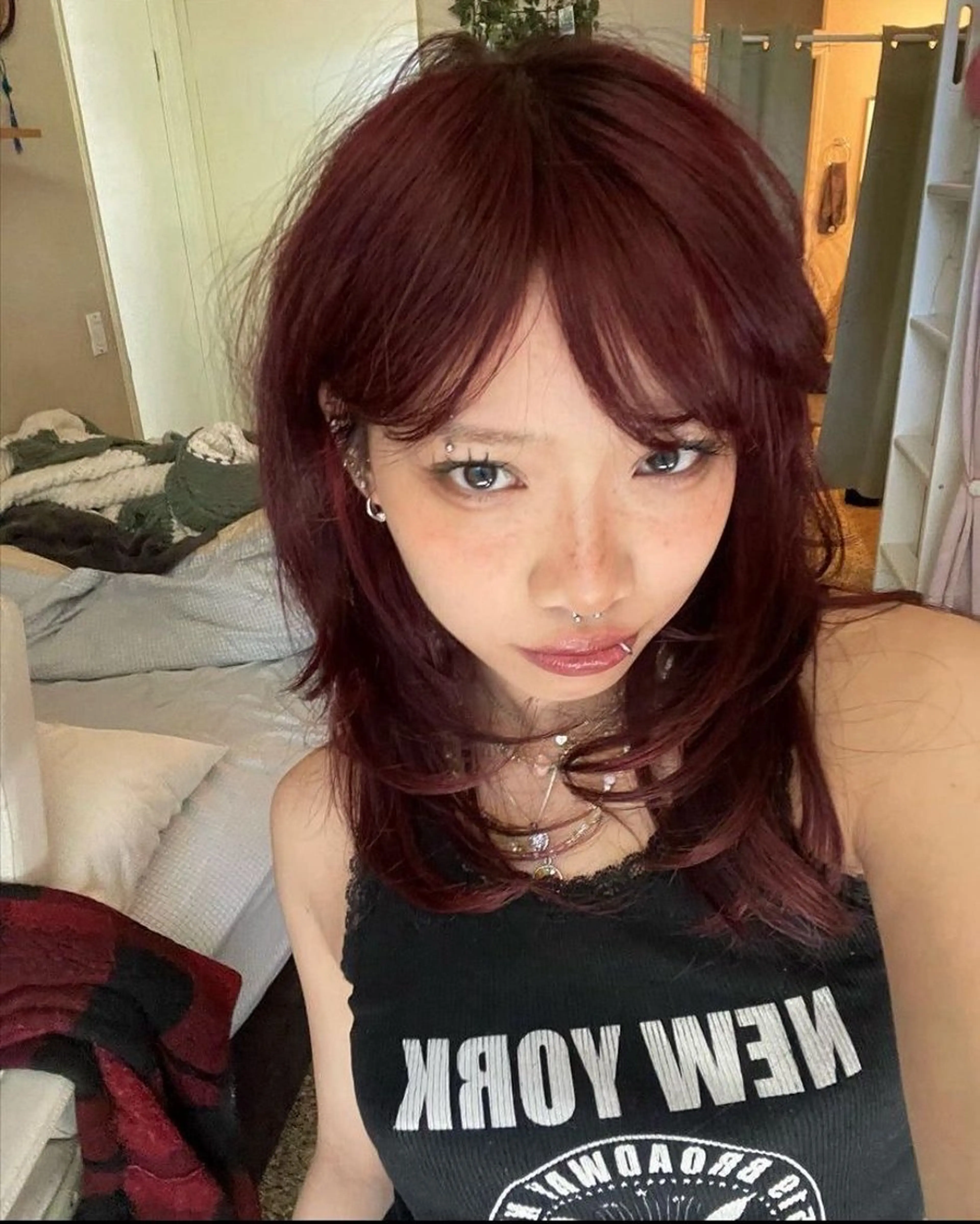 カラー レッドカラー ヘアカラー rinka/暖色 ボブカットモデルのヘアスタイル