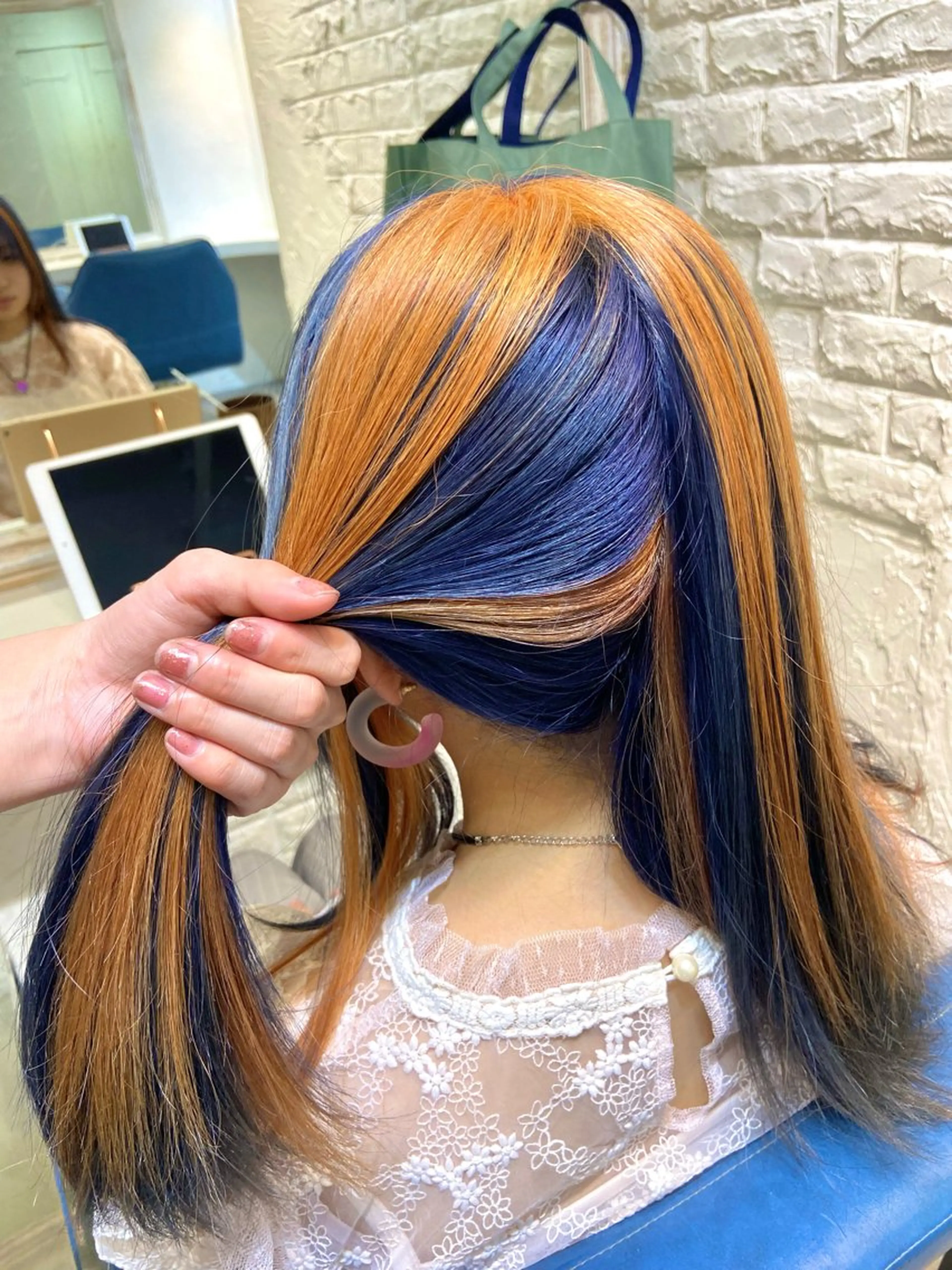 セミロング カラー ヘアアレンジ デザインカラー ダブルカラー ヘアカラー ♥️ルフ🐒 ミレイ♥️のヘアスタイル