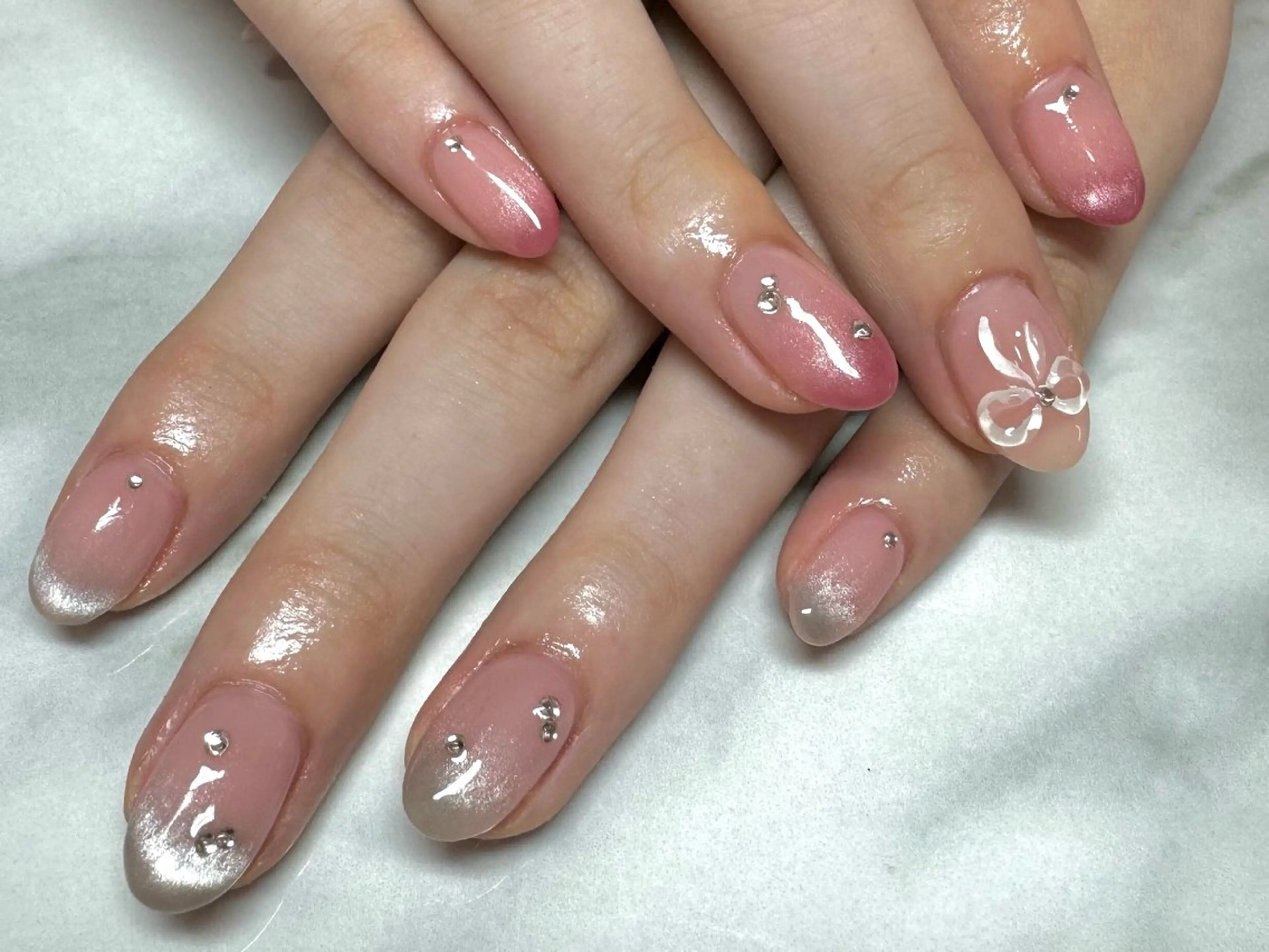 ネイル ハンドネイル 🫧🎀nachi 🎀🫧のネイルデザイン