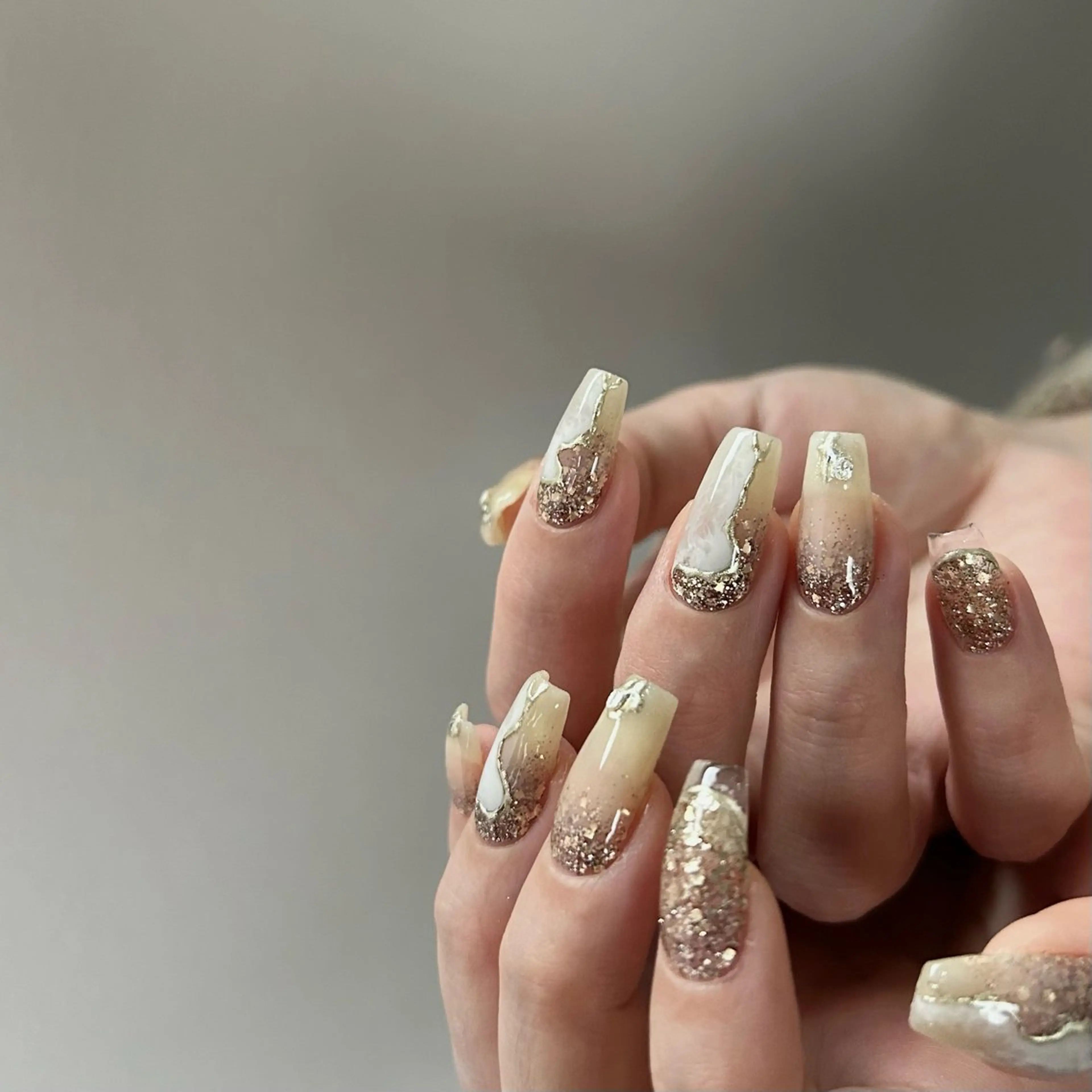 ネイル l o a _ n a i lのネイルデザイン