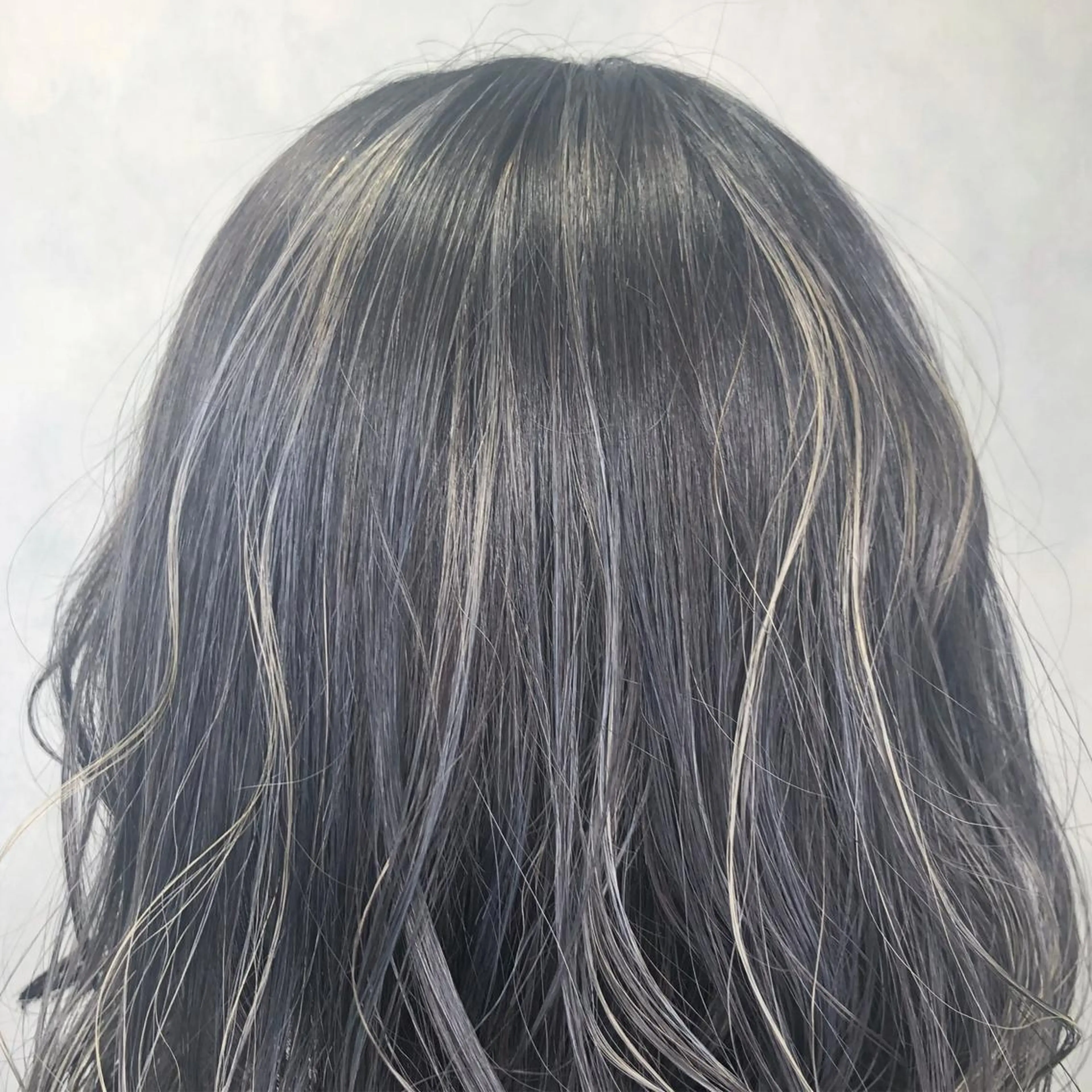 セミロング カラー ハイライトカラー ハイライト ORIKA 美容室のヘアスタイル