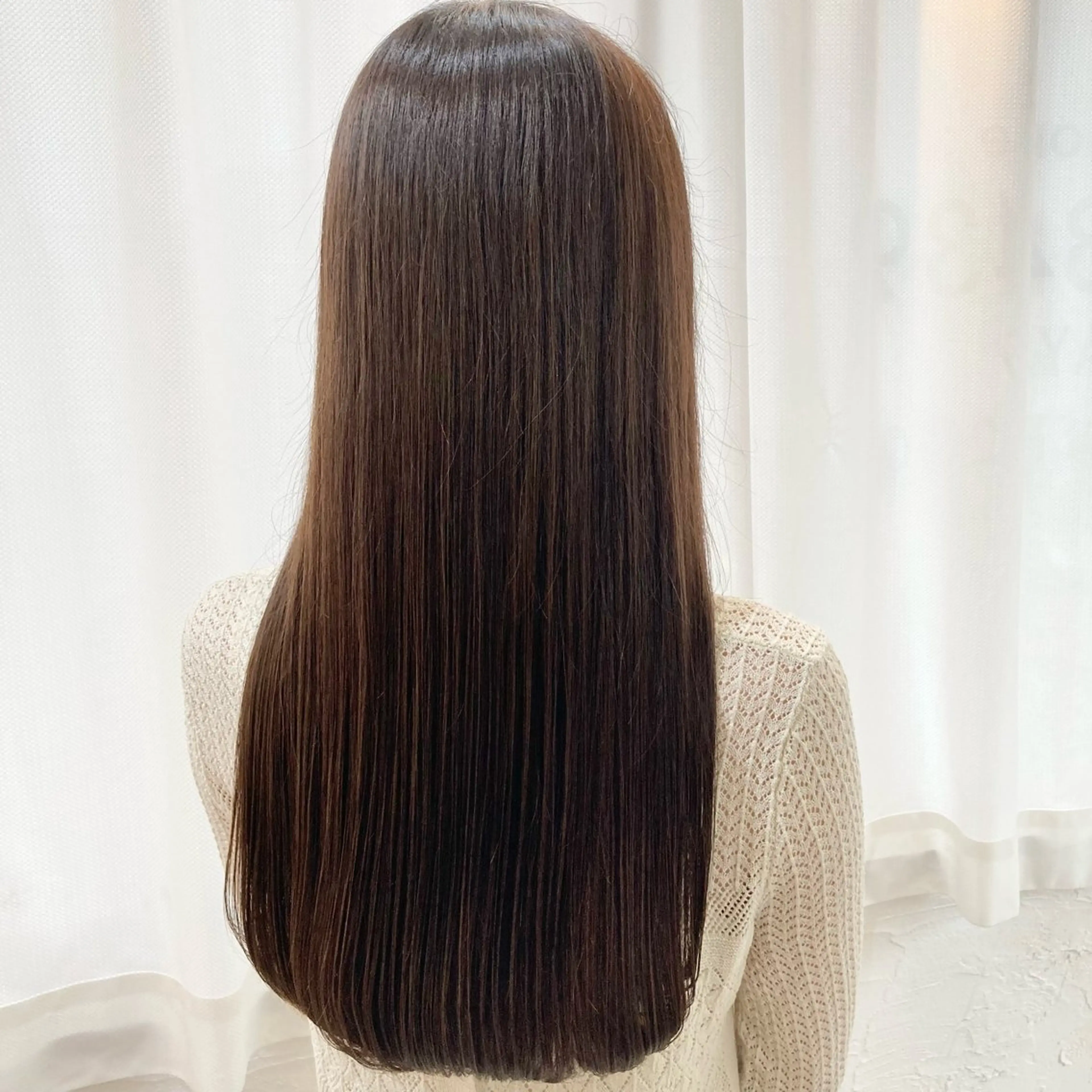 ロング カラー 味戸 誠也のヘアスタイル