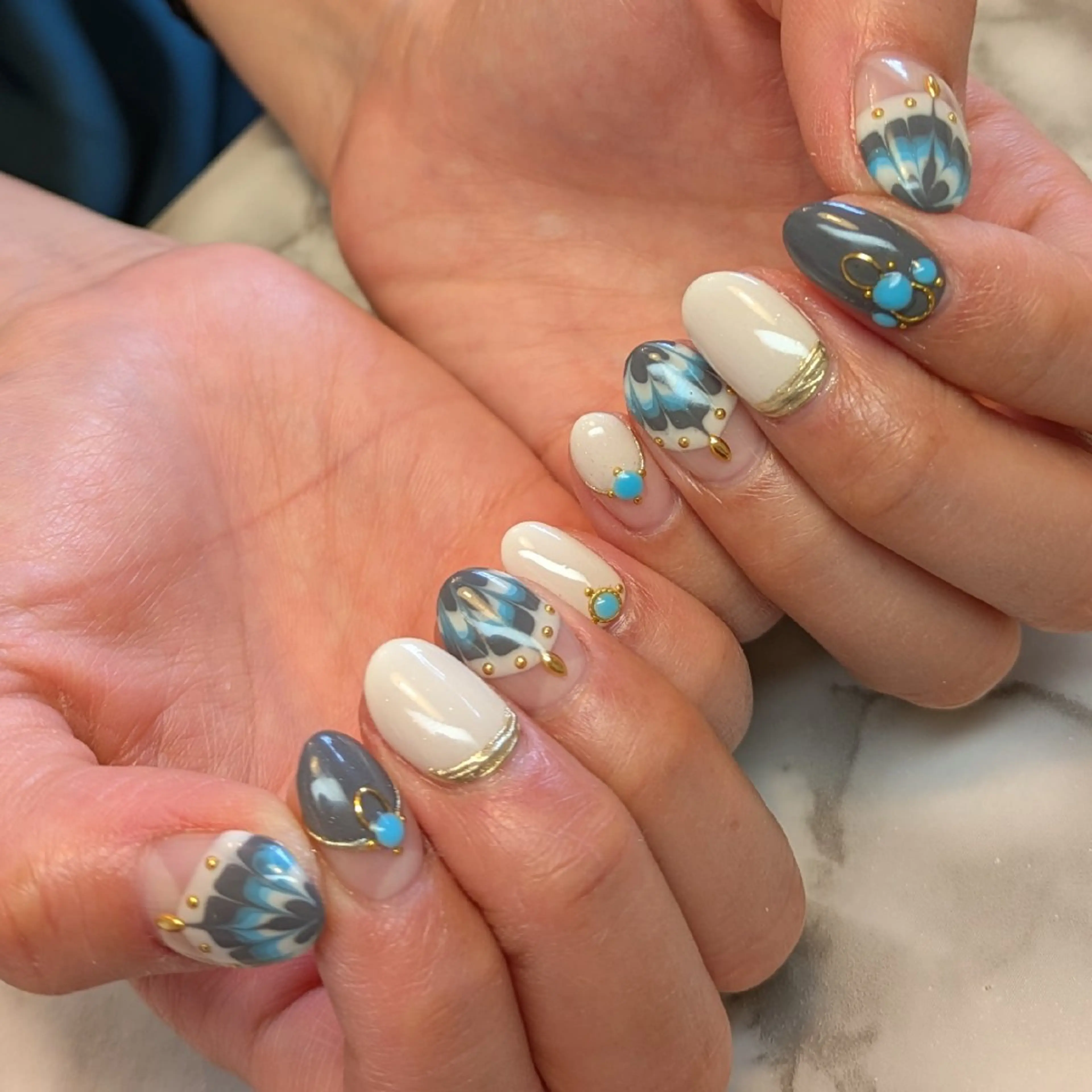 ネイル ピーコックネイル ジェヌインネイル 河内のネイルデザイン