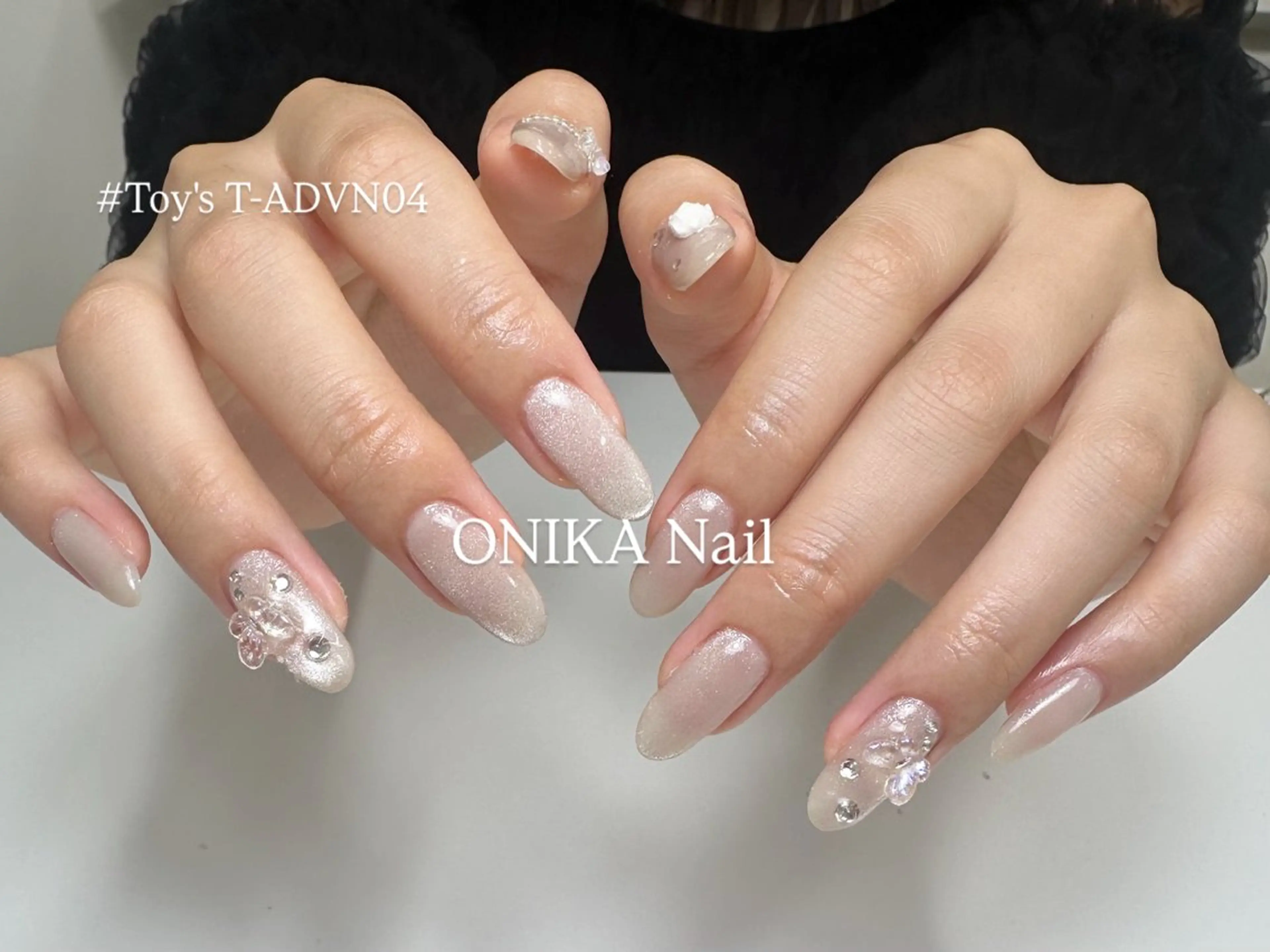 ミディアム Momoka 🦋のネイルデザイン