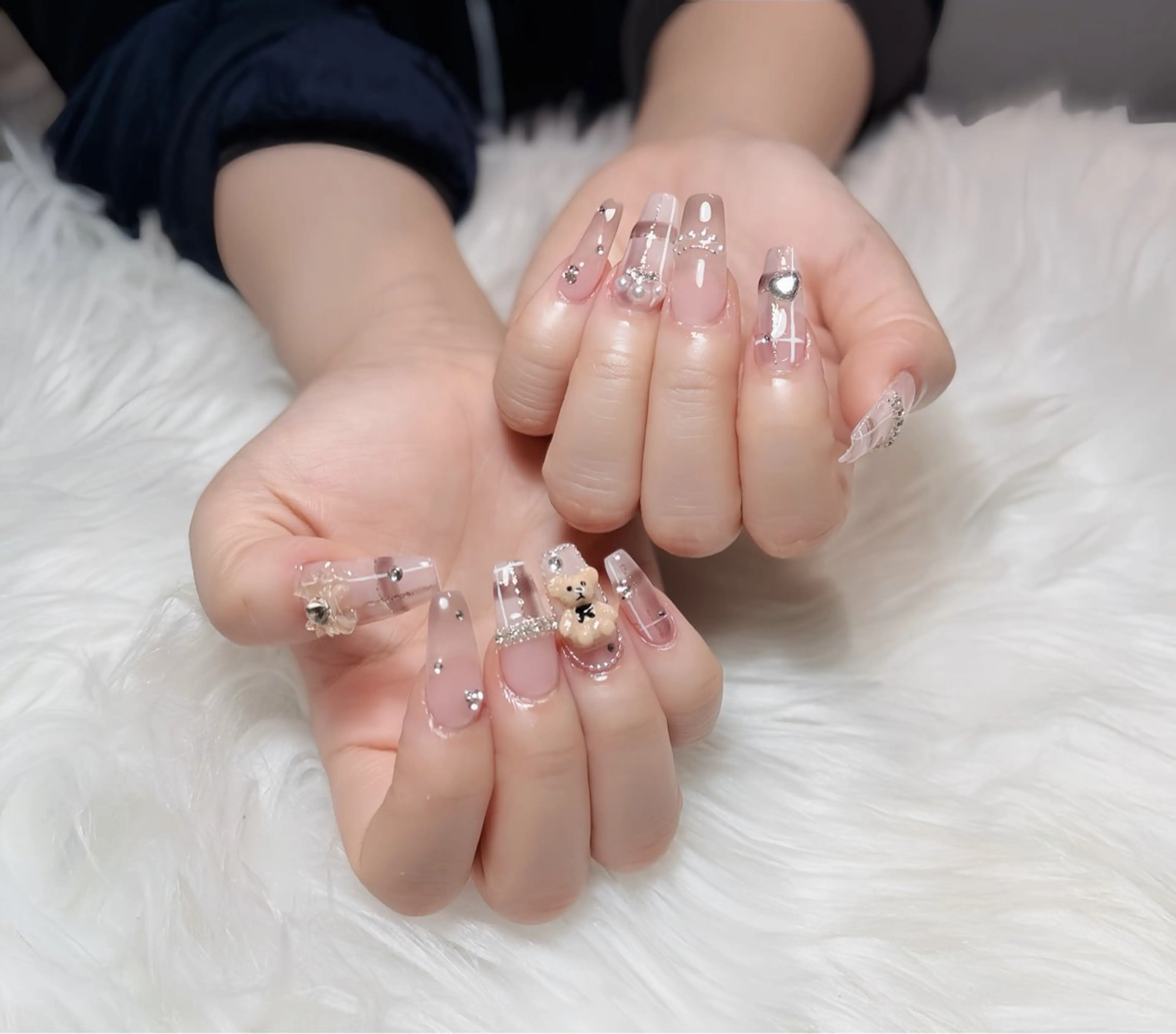 ネイル オーロラネイル チークネイル フットネイル フレンチネイル ジェルネイル ハンドネイル Nichi Nails❤️のネイルデザイン